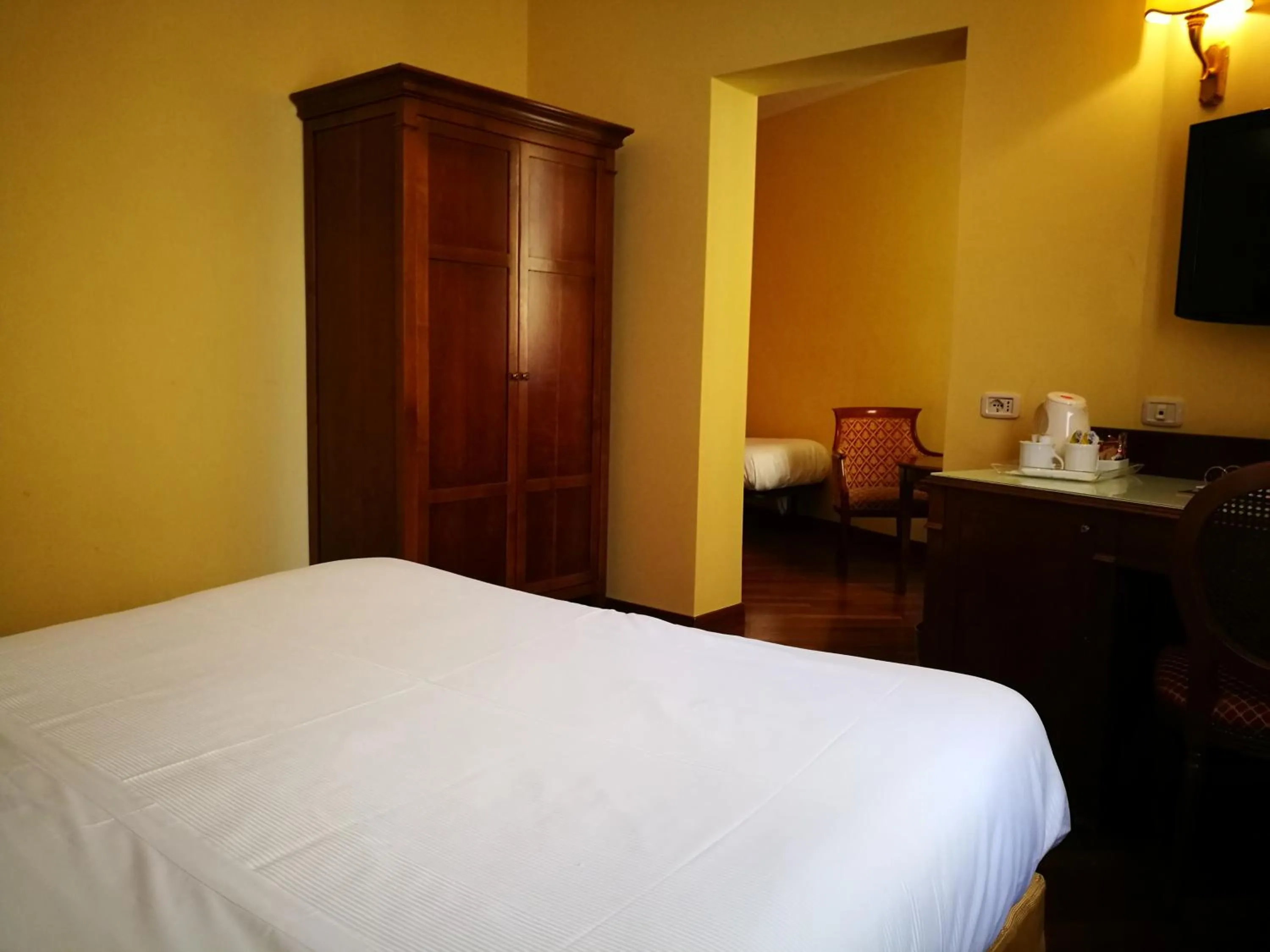 Standard Twin Room in Best Western Ai Cavalieri Hotel