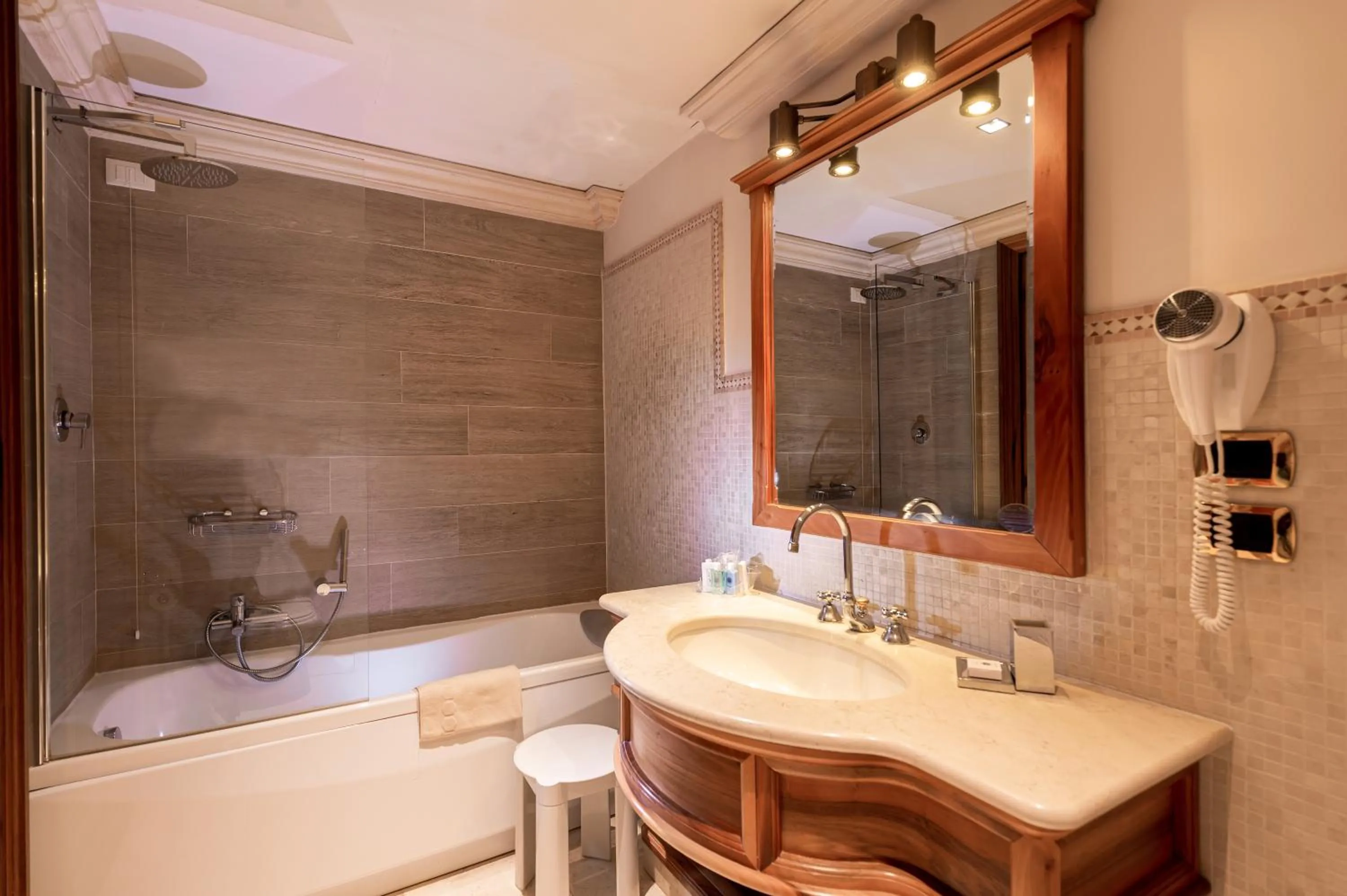 Suite in Hotel Santa Marina