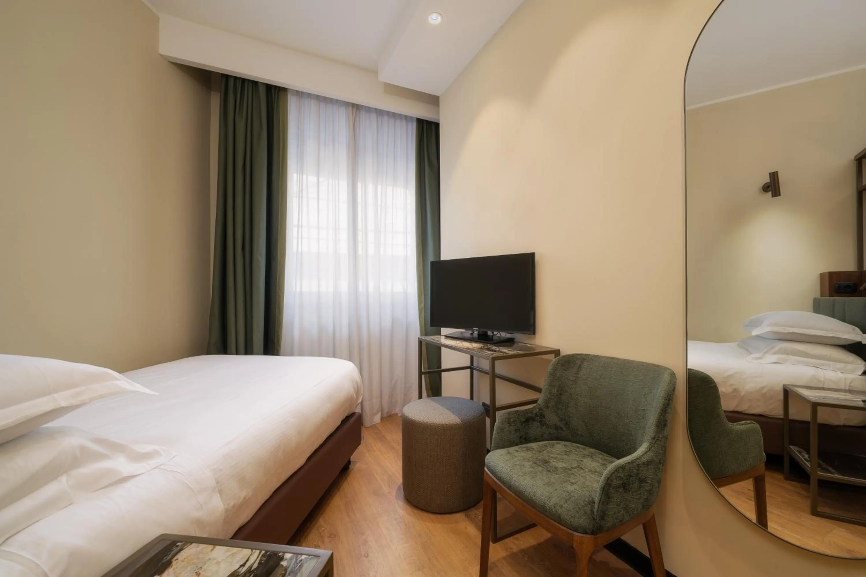 Superior Single Room in Hotel Mozart
