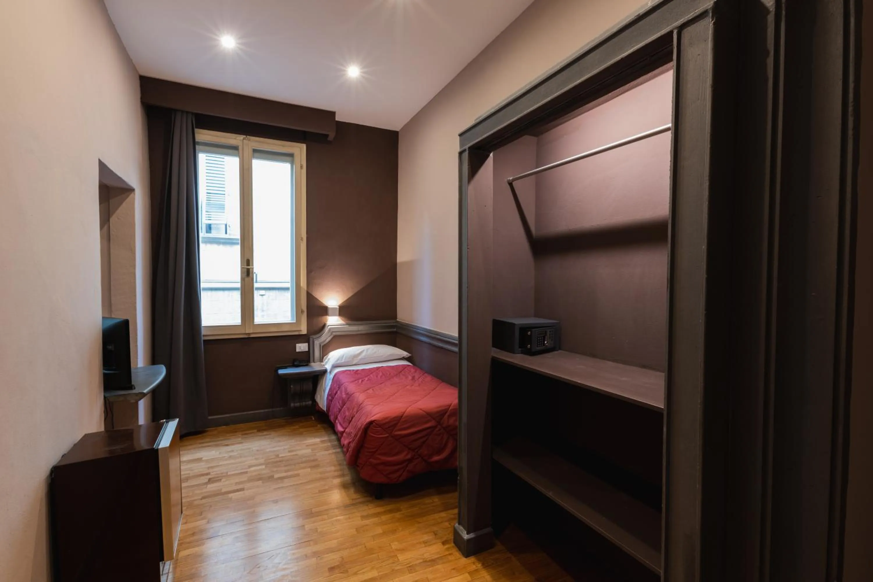 Single Room in Hotel Unicorno