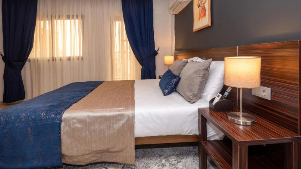 Double Room - single occupancy in Souaré Premium Hôtel