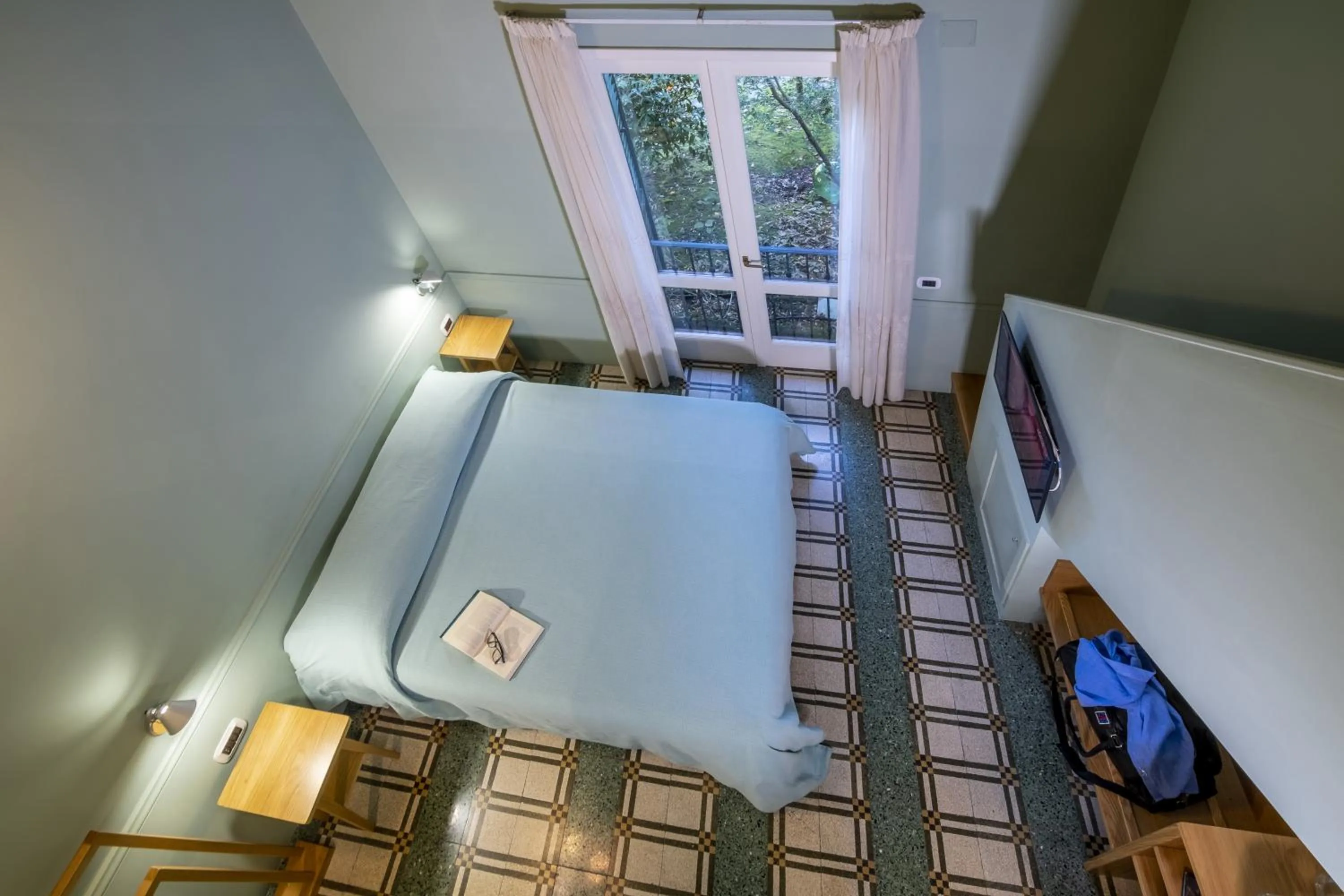 Large Double or Twin Room in Il Roseto