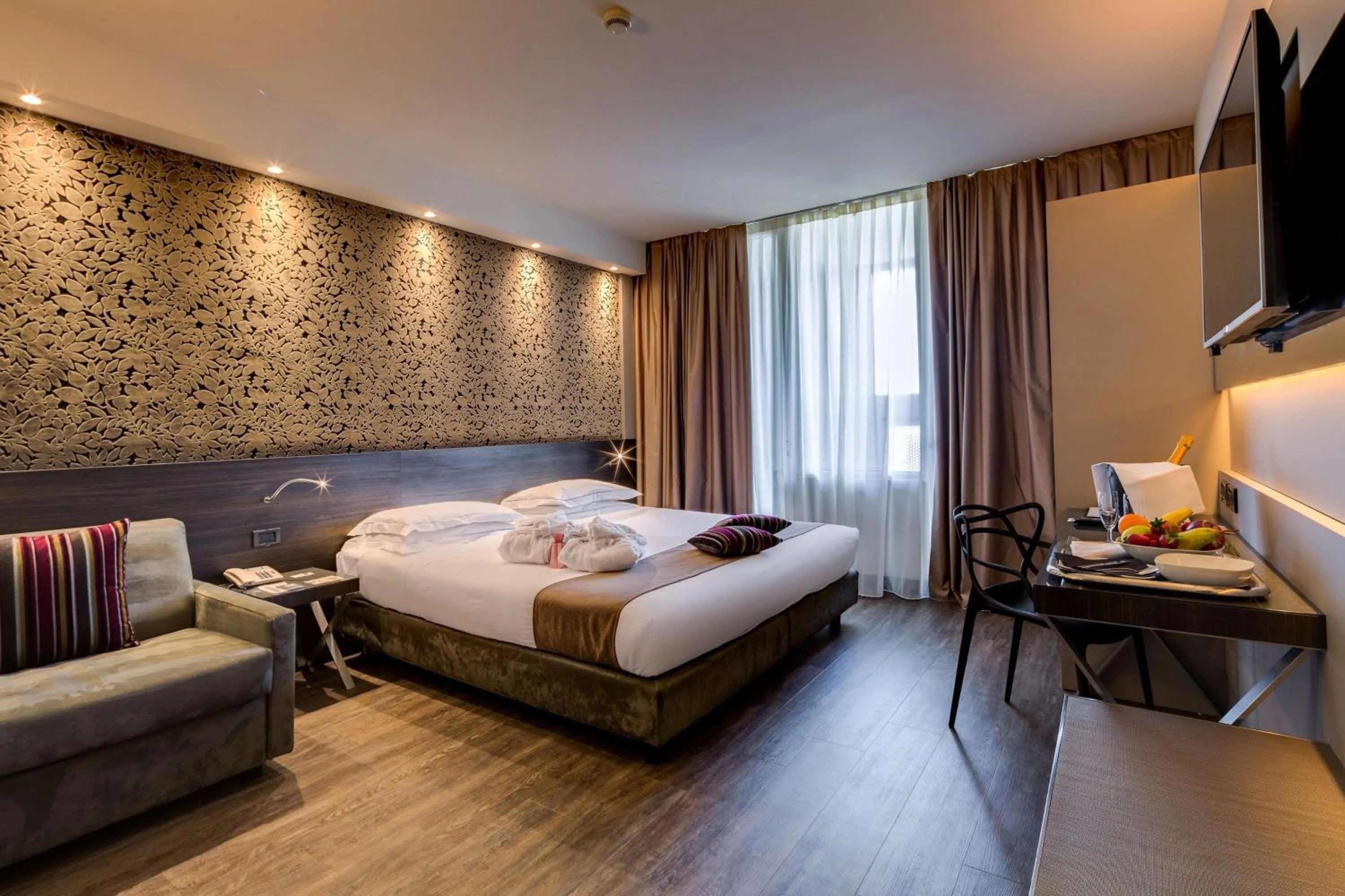 Executive King Room with Balcony in Best Western Plus Hotel Farnese