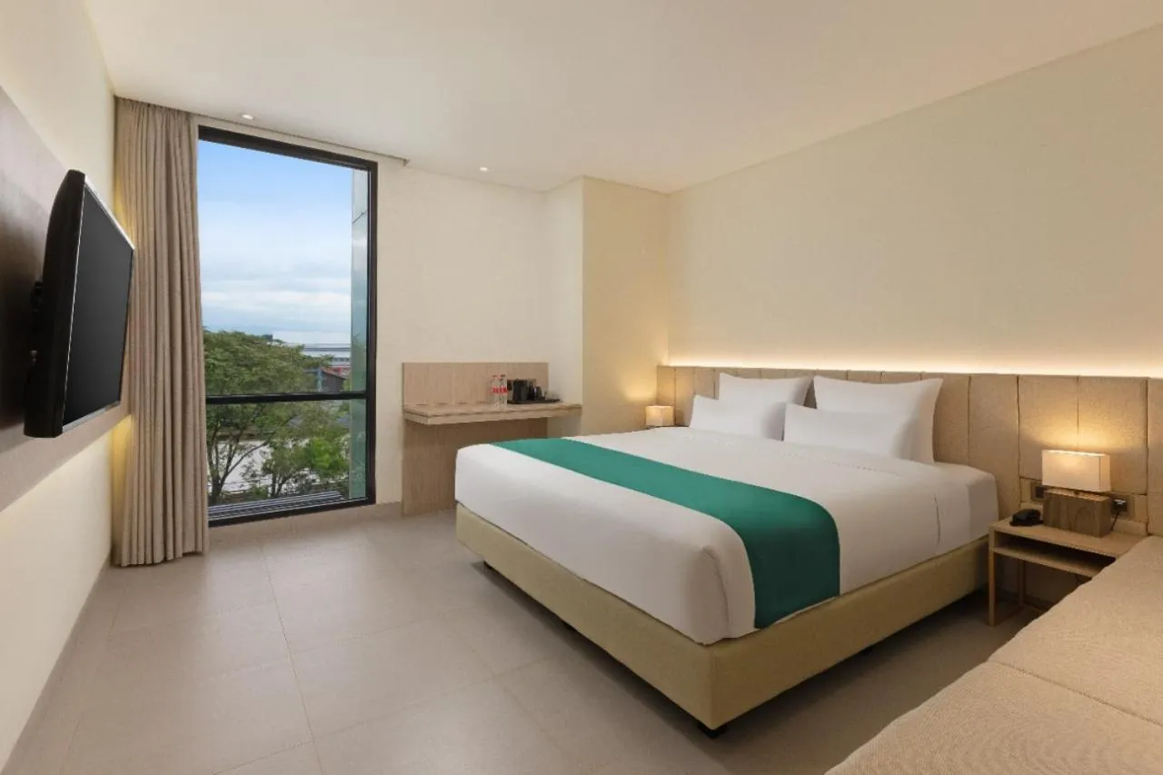 Deluxe Double or Twin Room in Elsotel Purwokerto By Daphna Management