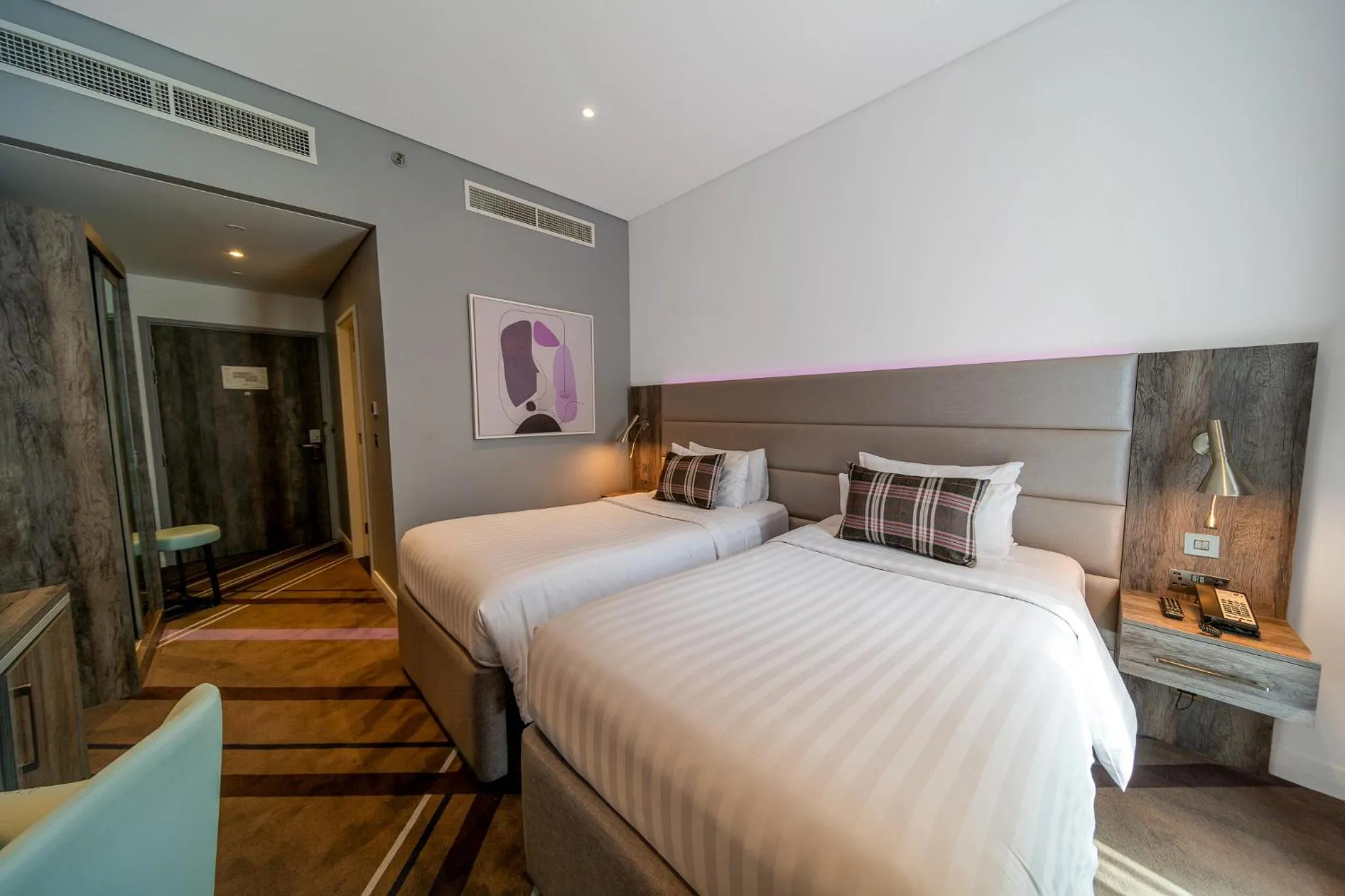 Twin Room - Non Smoking - Drop off to Public Beach and Metro in Premier Inn Dubai Barsha Heights