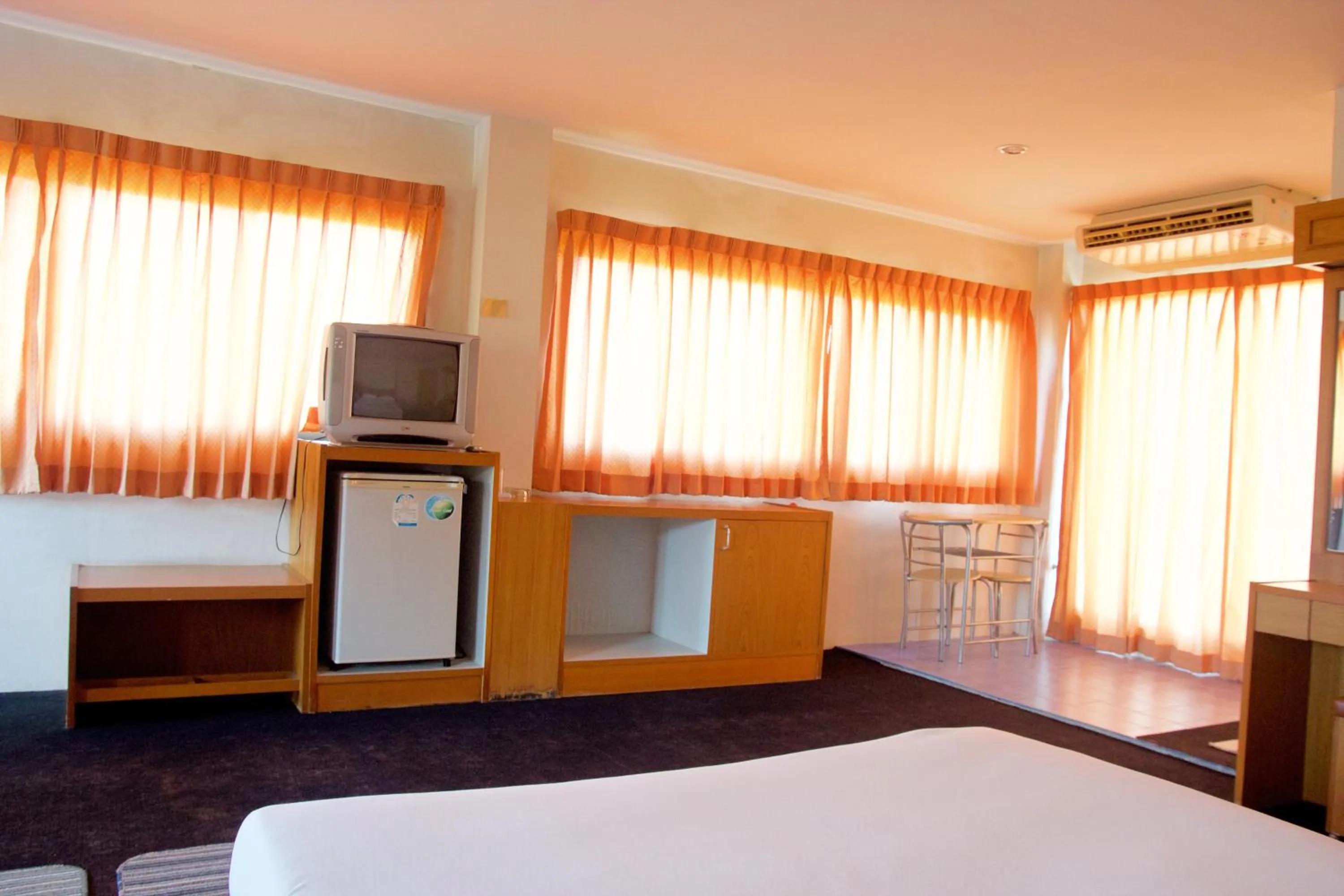 Deluxe Double Room in Sichang Shine Khao Resort