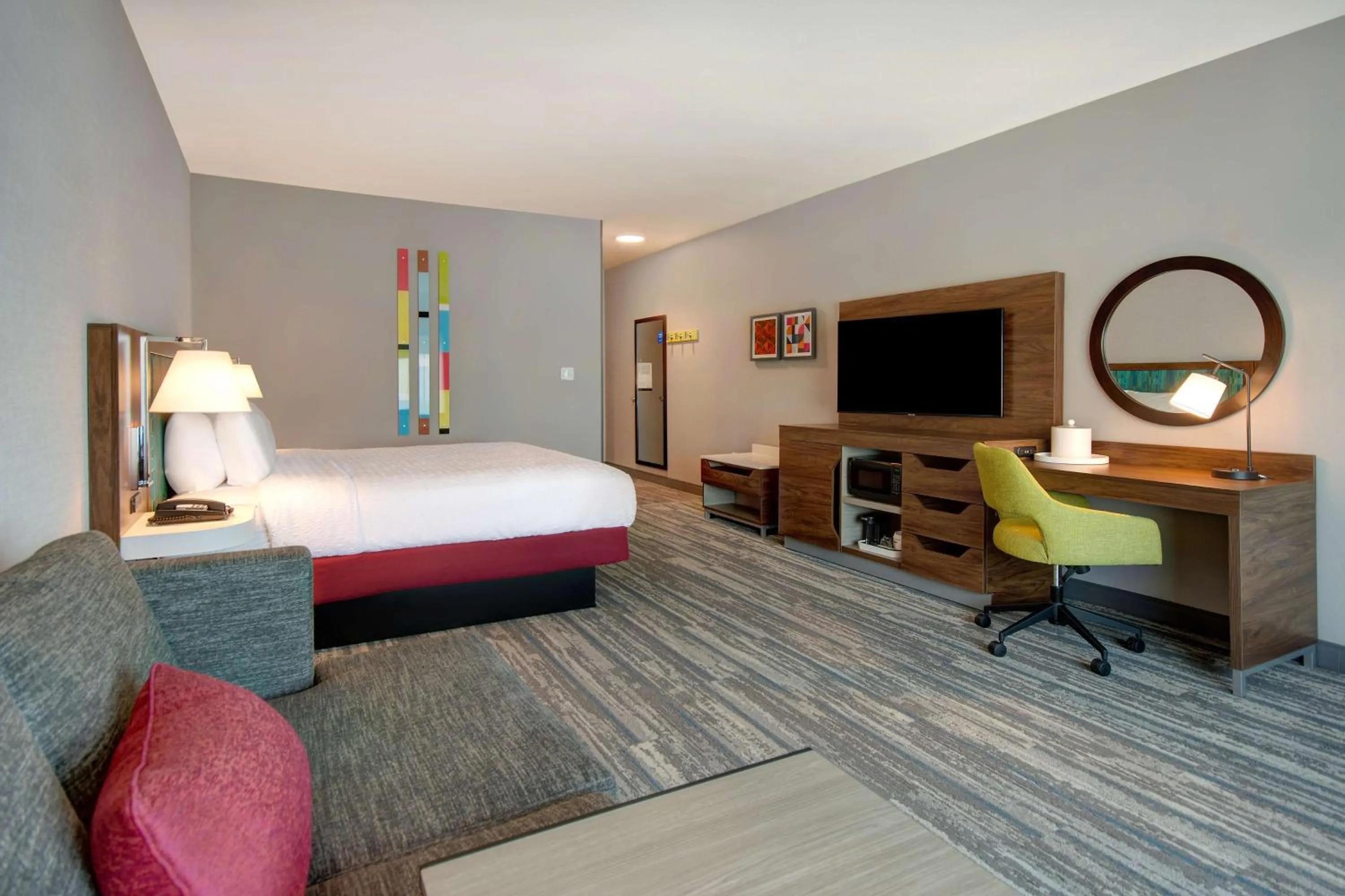 King Room with Sofa Bed - Non-Smoking in Hampton Inn & Suites By Hilton Rancho Cucamonga