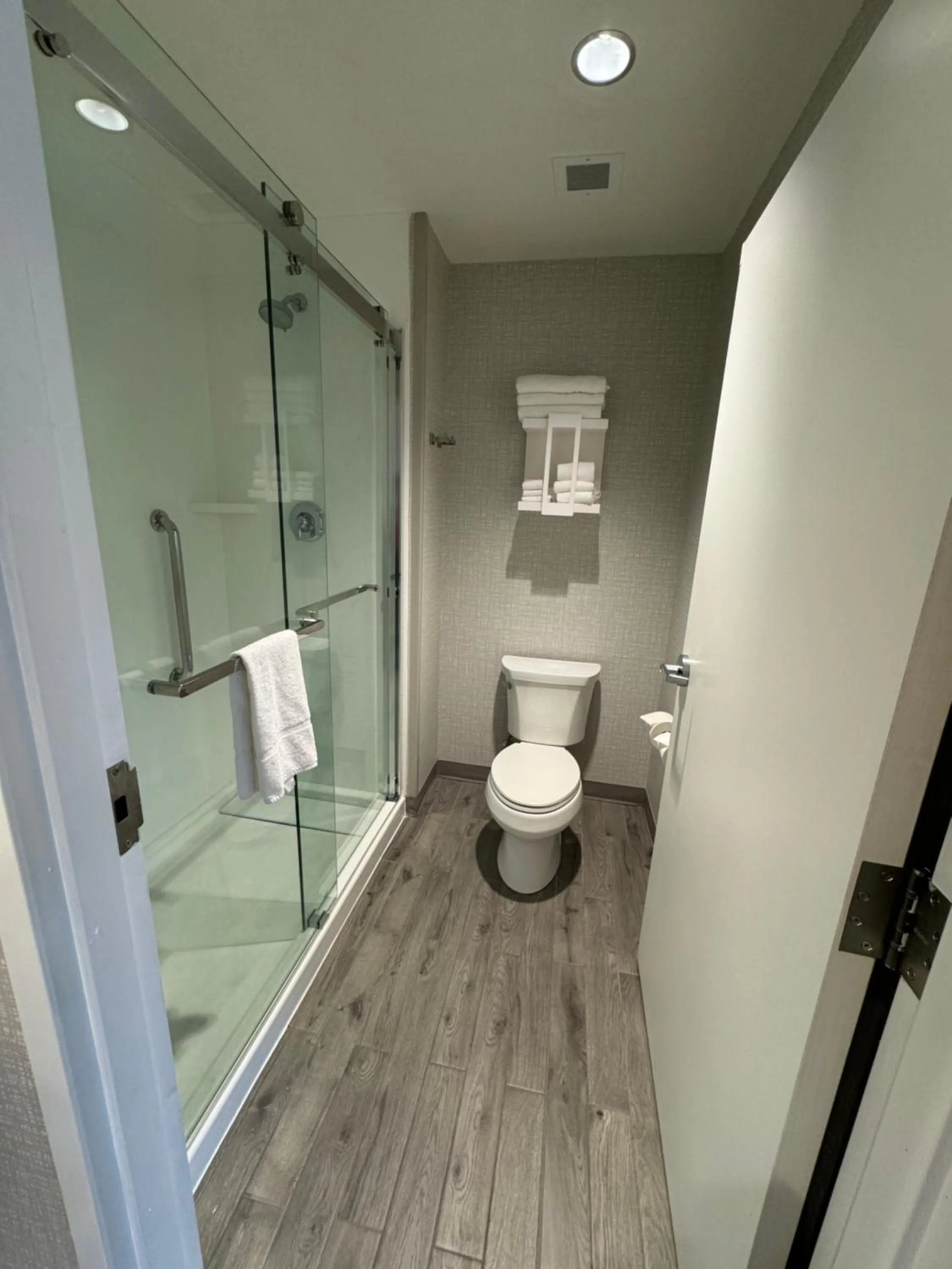 King Studio Suite - Non Smoking in Hampton Inn By Hilton Kingston