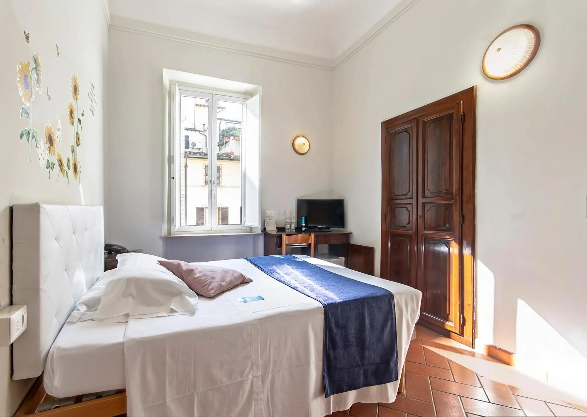 Single Room in Hotel Costantini