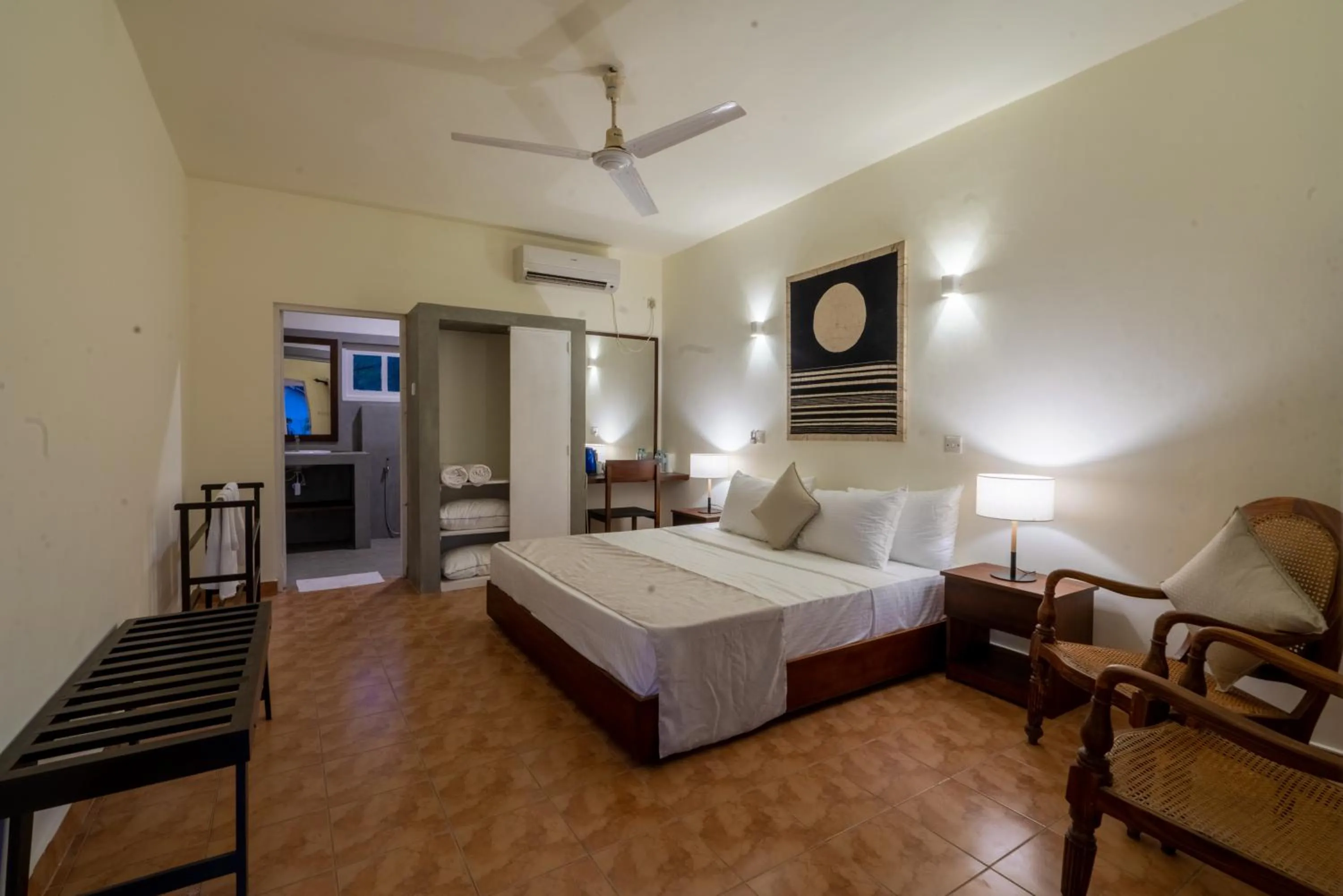 Deluxe King Room in Shangrela Beach Resort by ARK