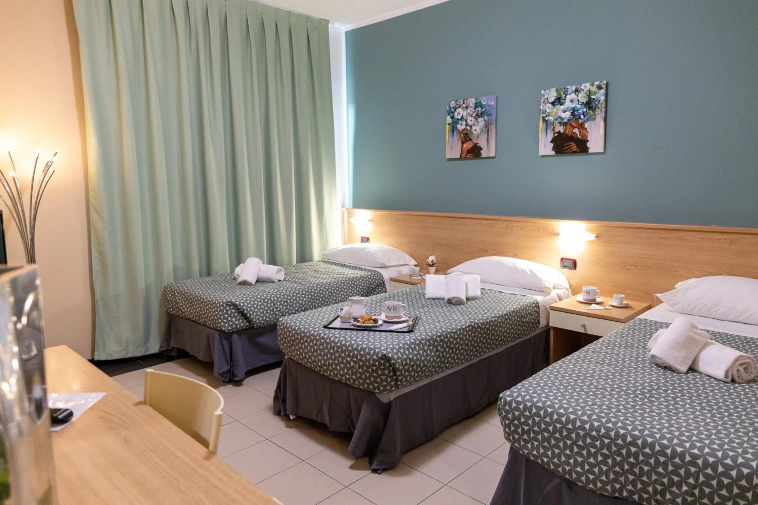 Triple Room in Hotel Ayri