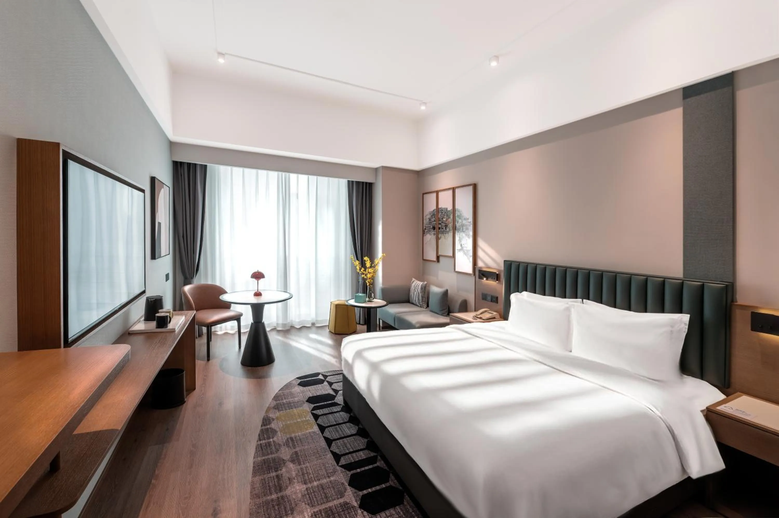 Standard King Room in Holiday Inn Express Chengdu West Gate by IHG