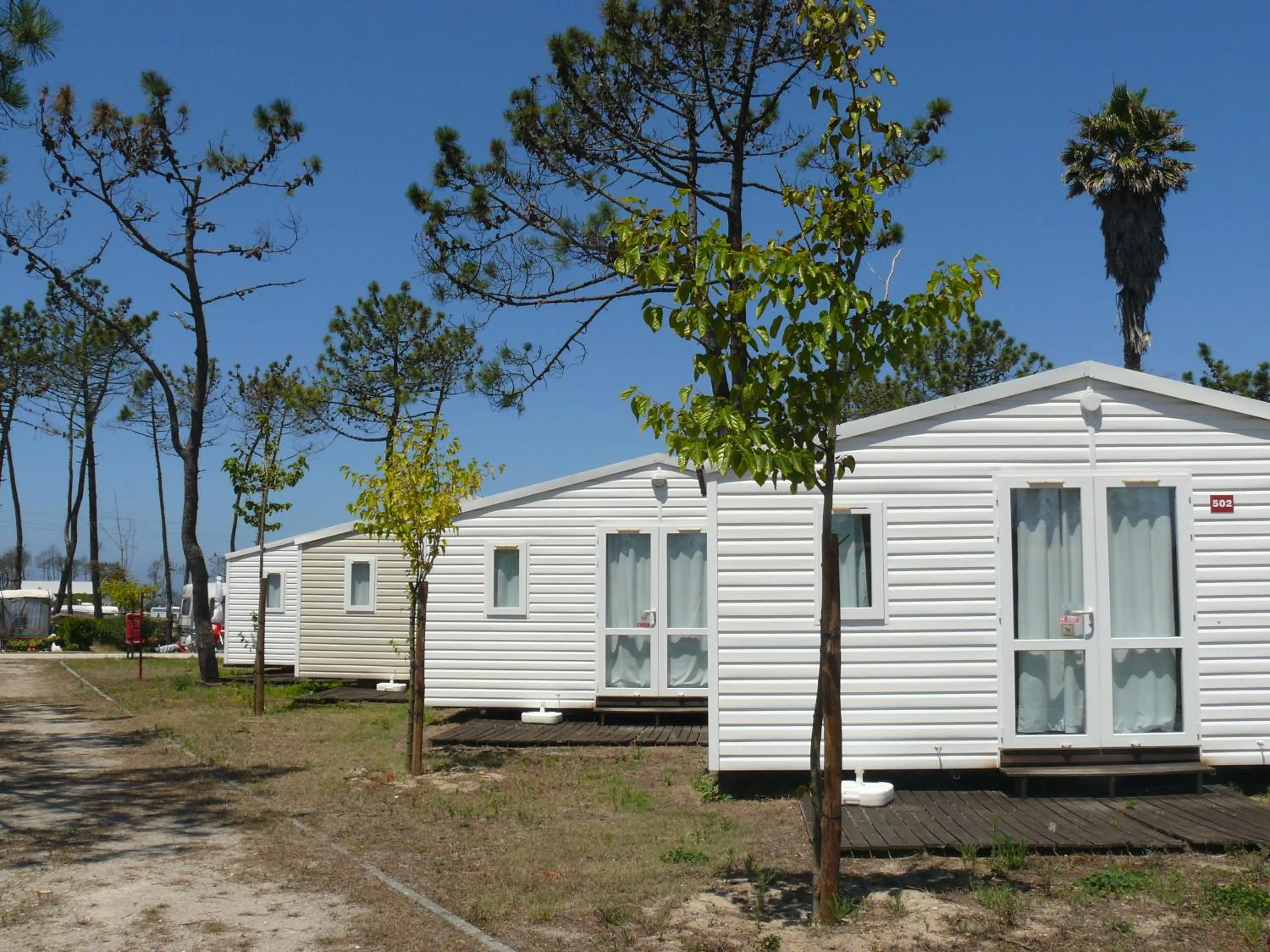 Caravan with shared bathroom in Parque De Campismo Orbitur Gala