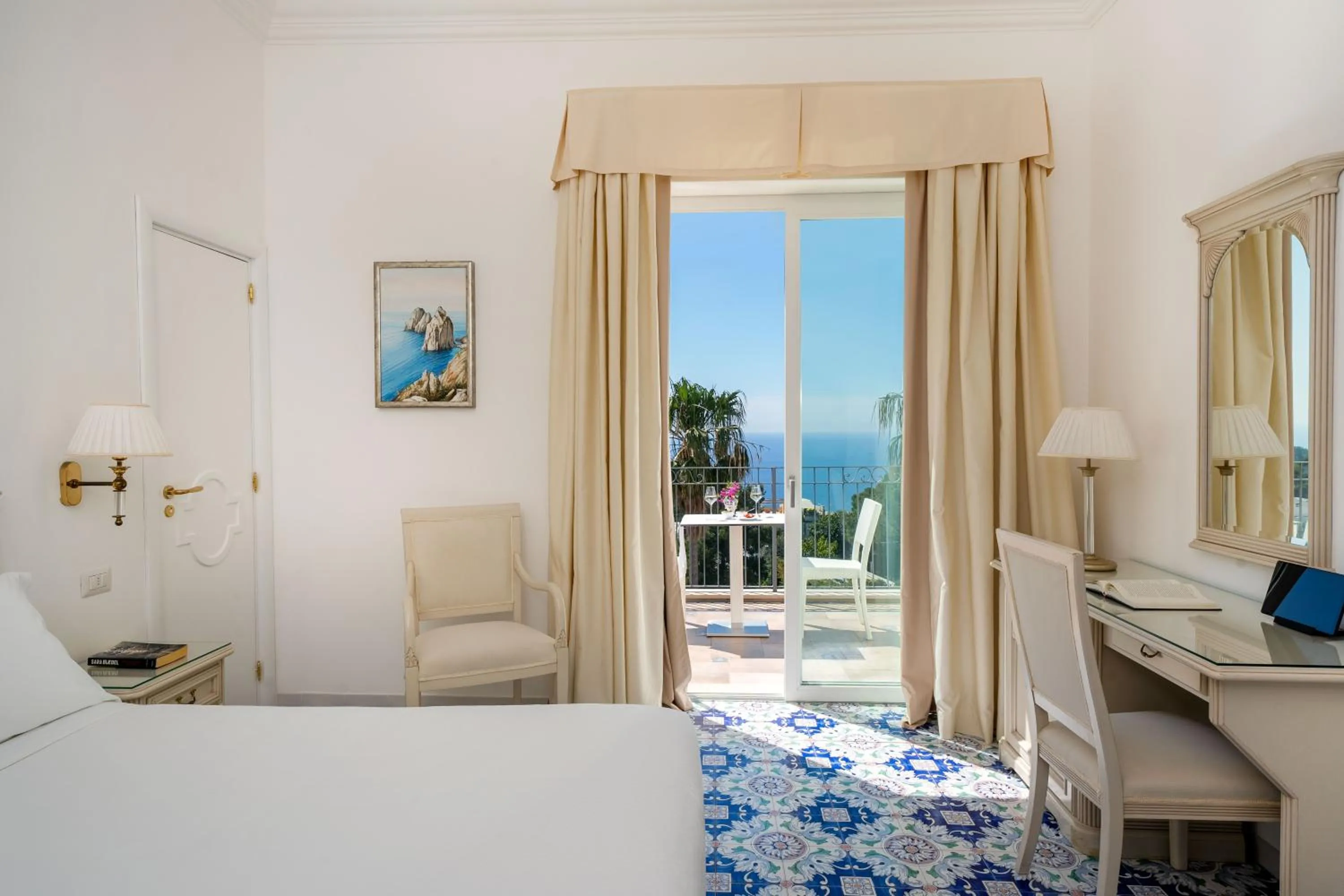Double Room with Balcony and Sea View in Hotel Syrene