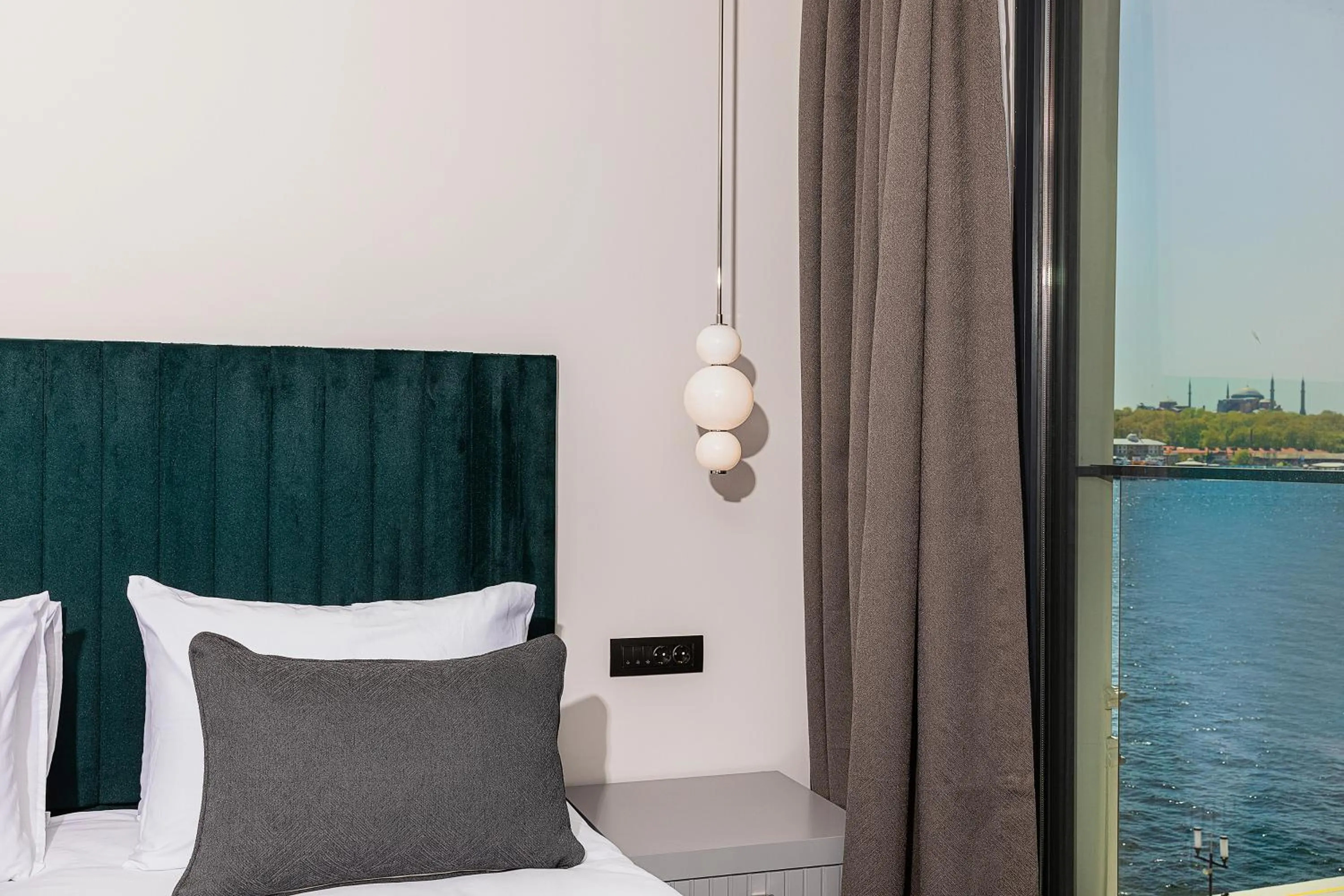 Double Room with Partial Sea View in Pera Bosphorus Hotel