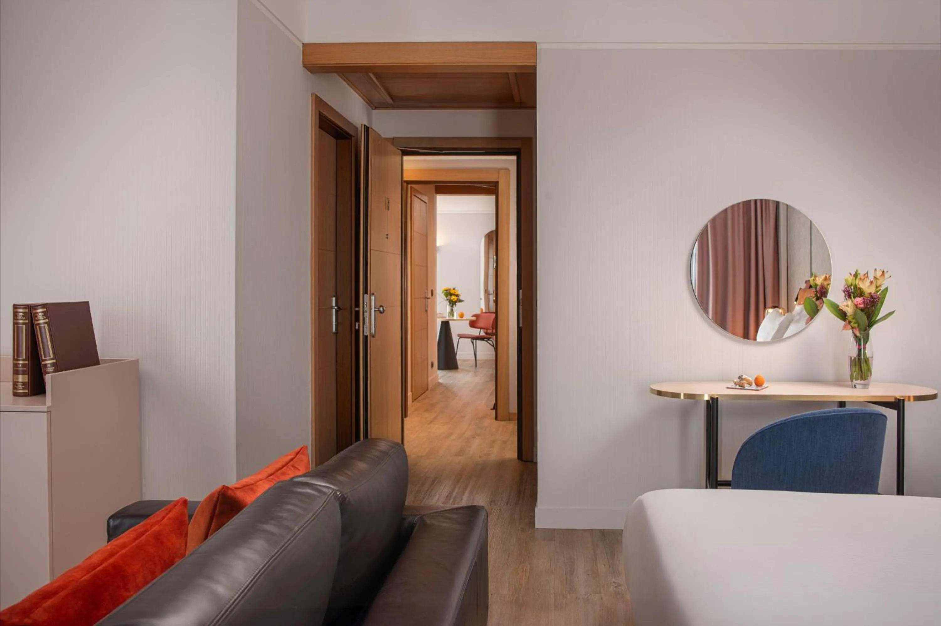 Family Adjoining Room (3 Adults + 1 Child) in NH Catania Centro