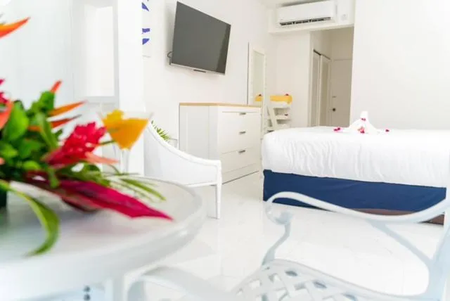 King Suite with Balcony in The SoCo House - All-Inclusive