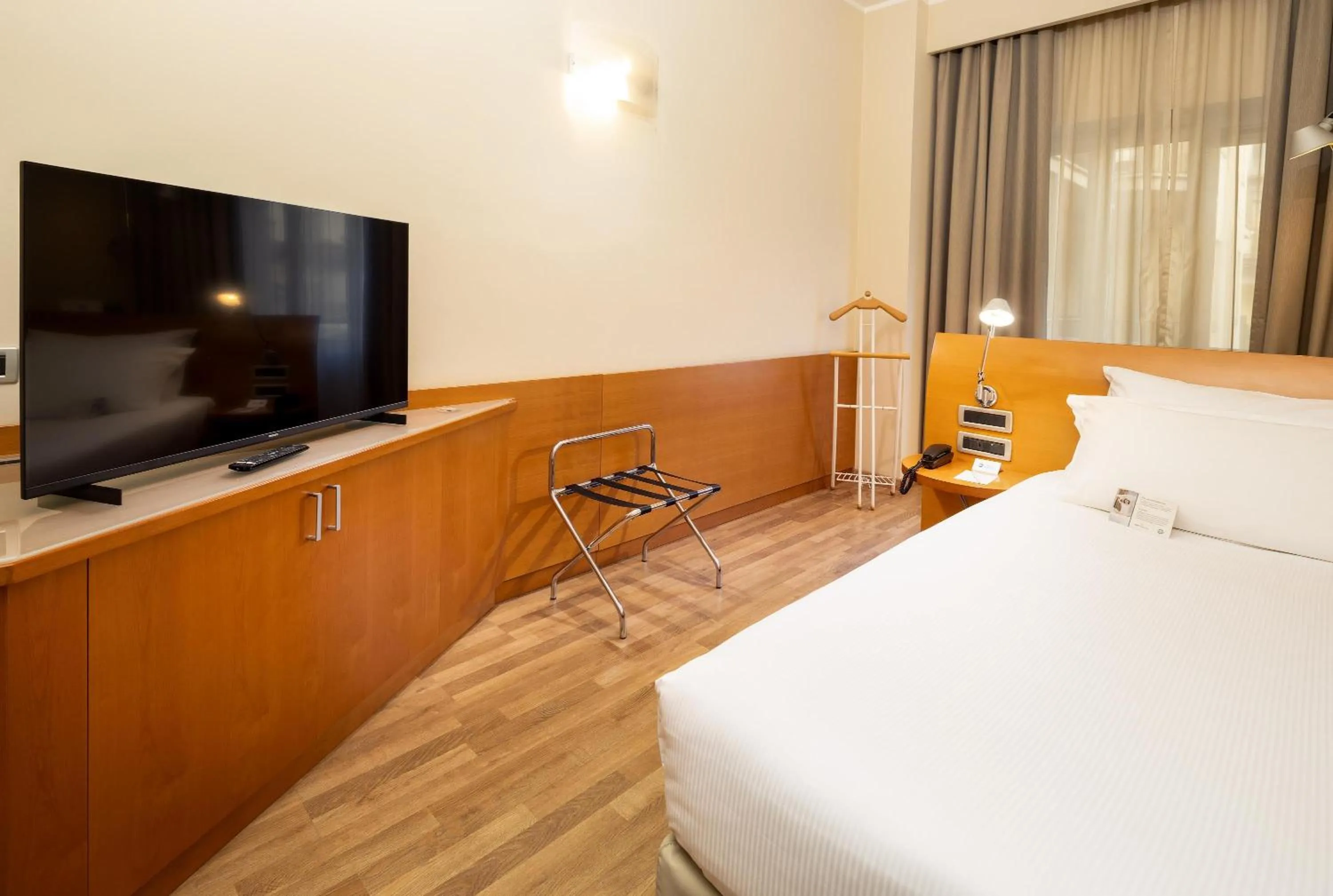 Standard Single Room in Best Western Hotel Luxor