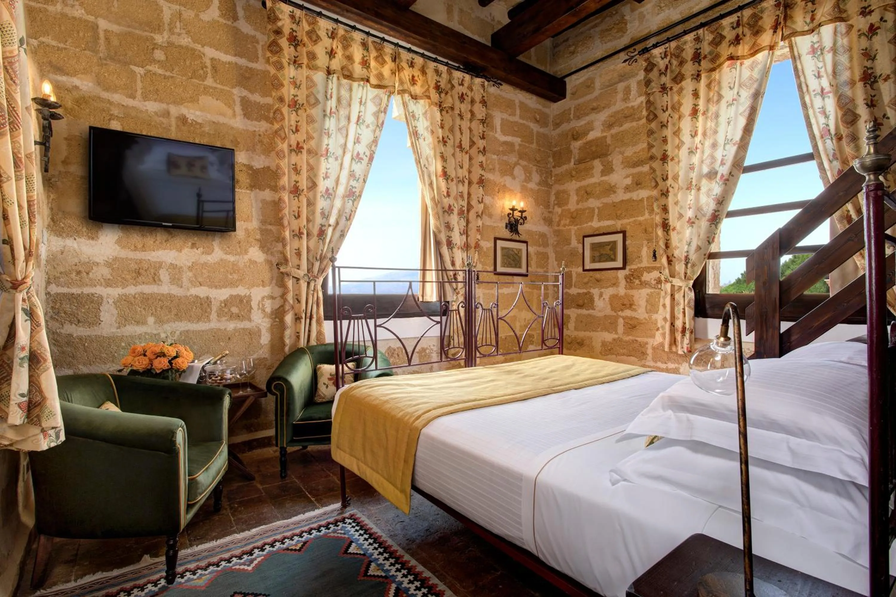 Historic Tower Suite in Hotel Baglio Oneto dei Principi di San Lorenzo - Luxury Wine Resort
