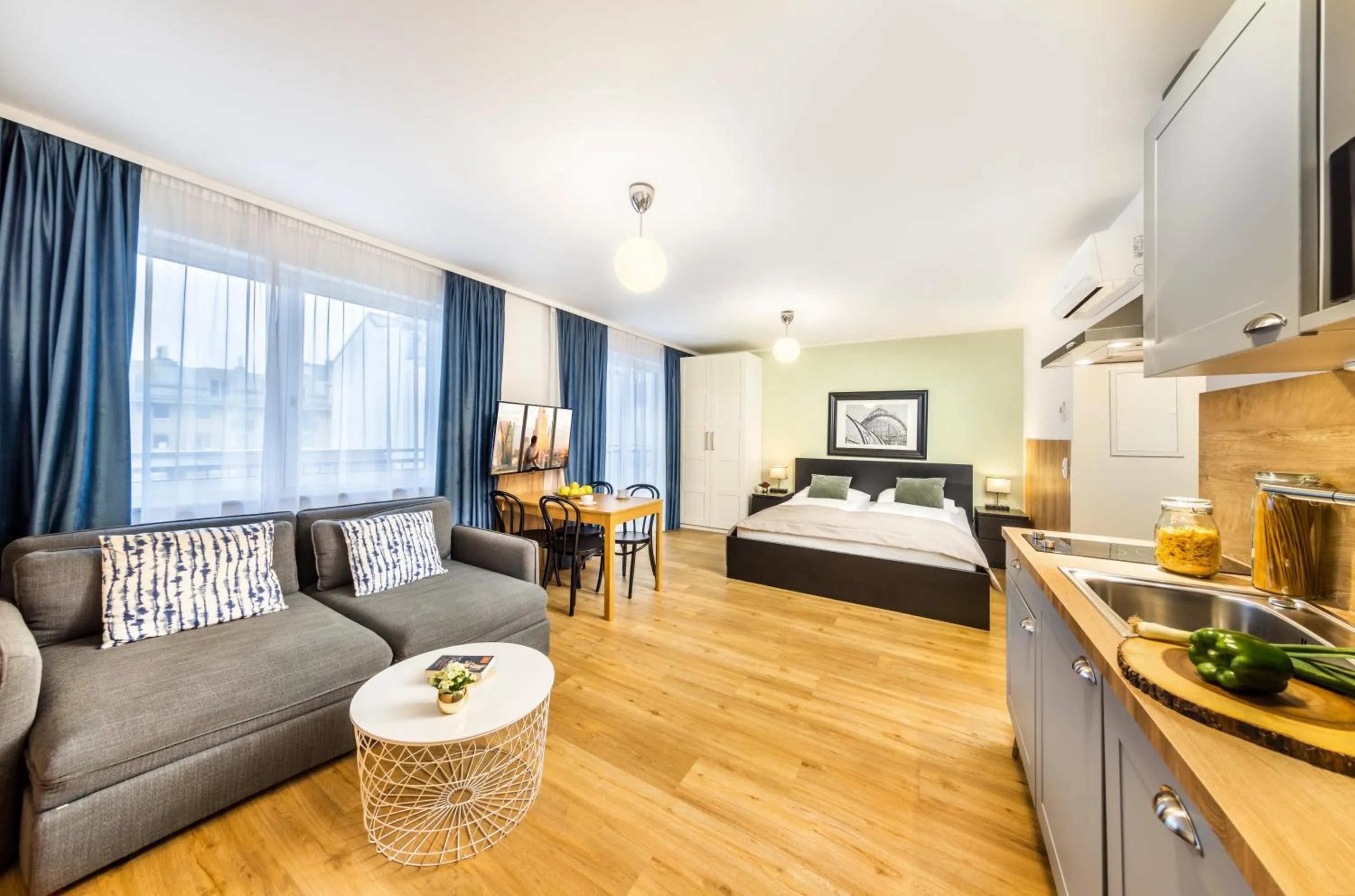 Studio in Citadines South Vienna