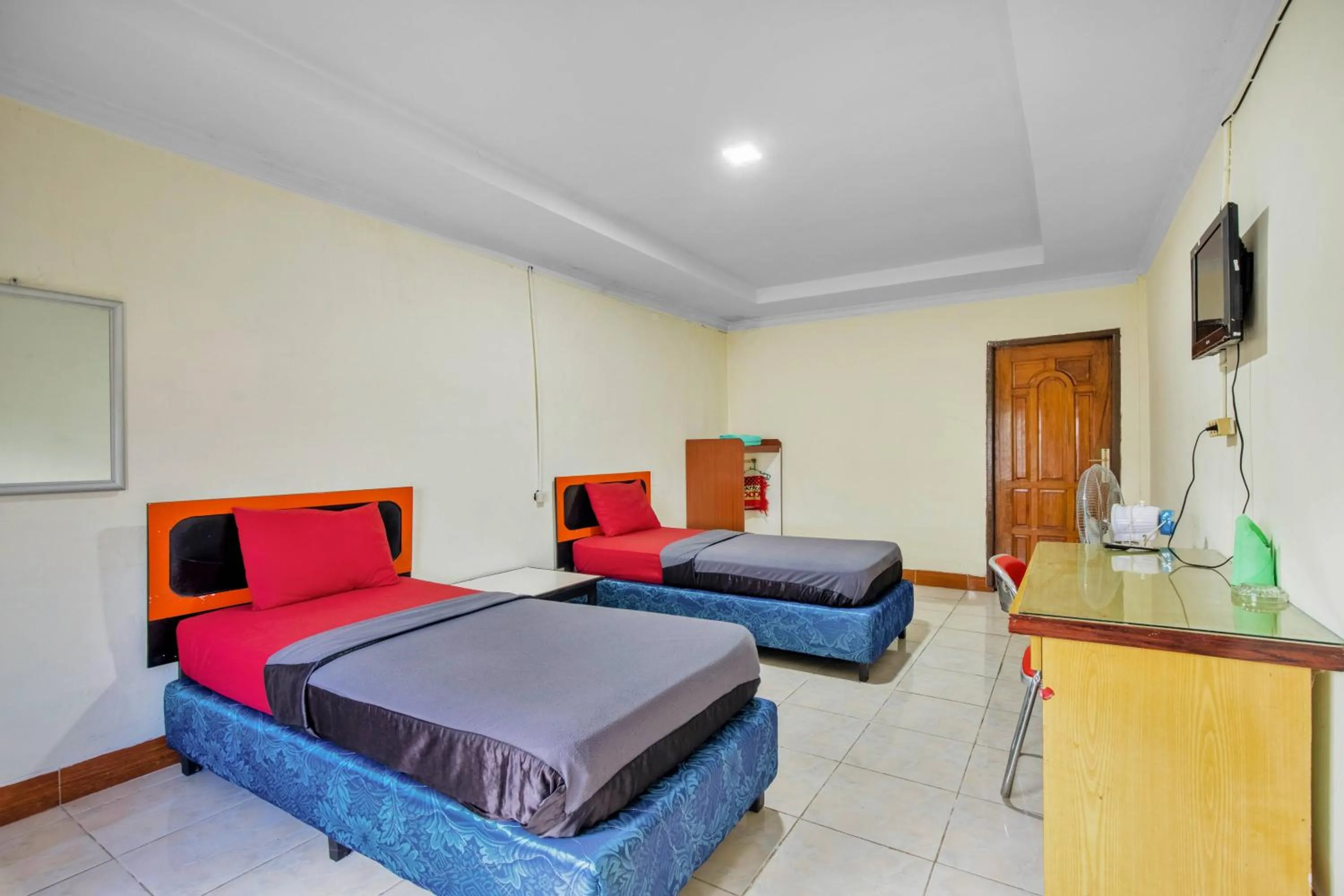 Economy Double Room in Malibou Hotel Medan