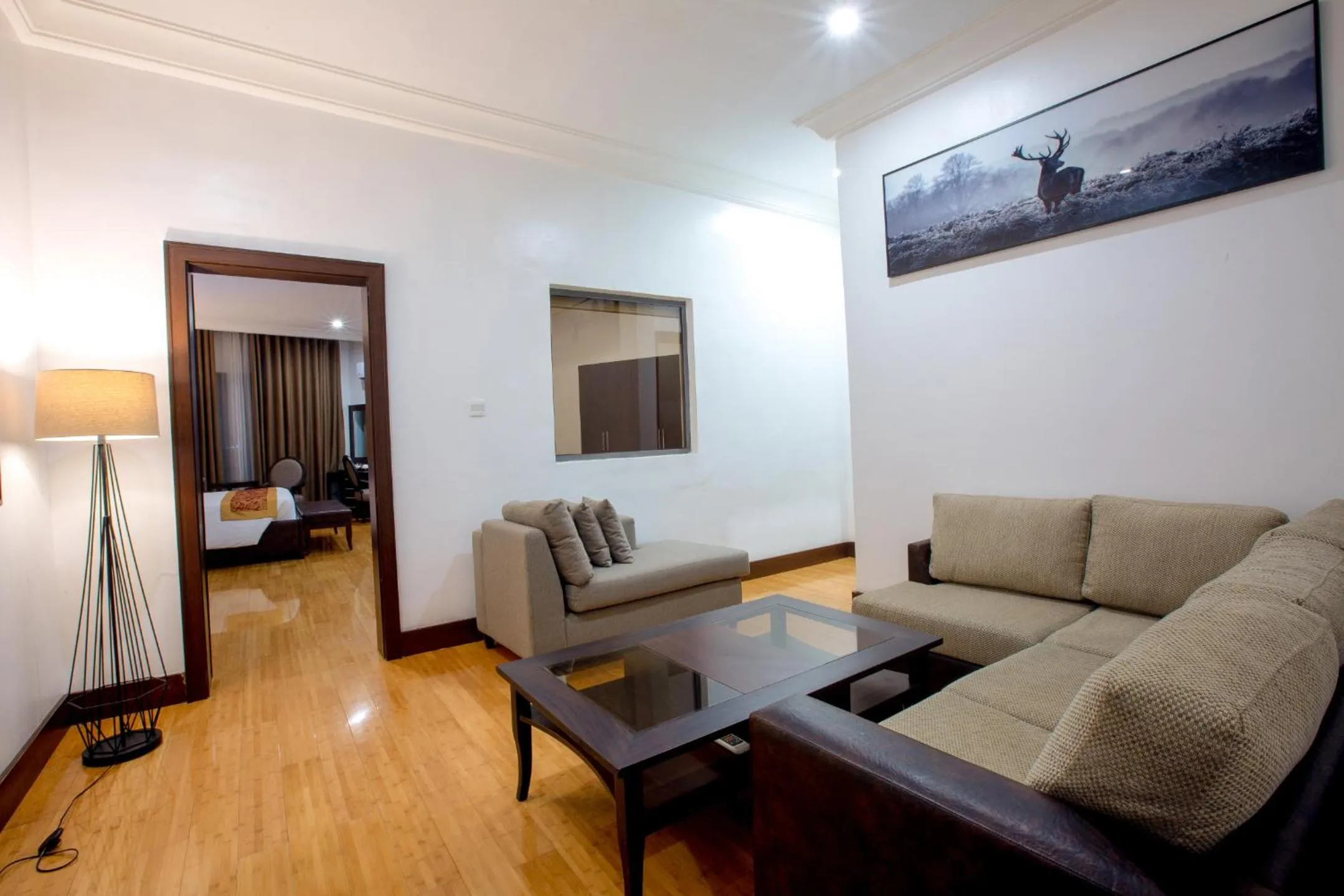 King Suite - single occupancy in JOHNWOOD HOTEL by Bolton