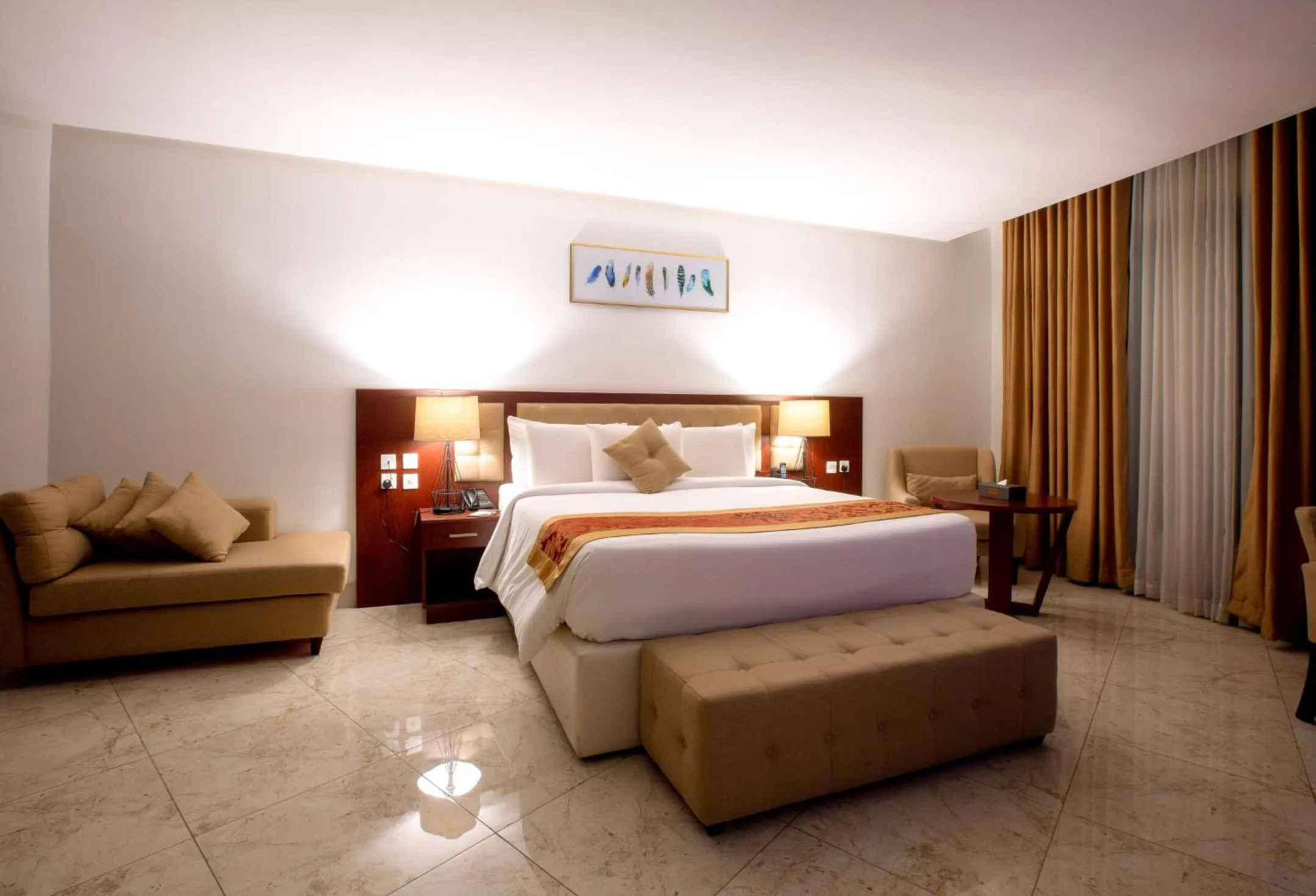 King Room - single occupancy in JOHNWOOD HOTEL by Bolton