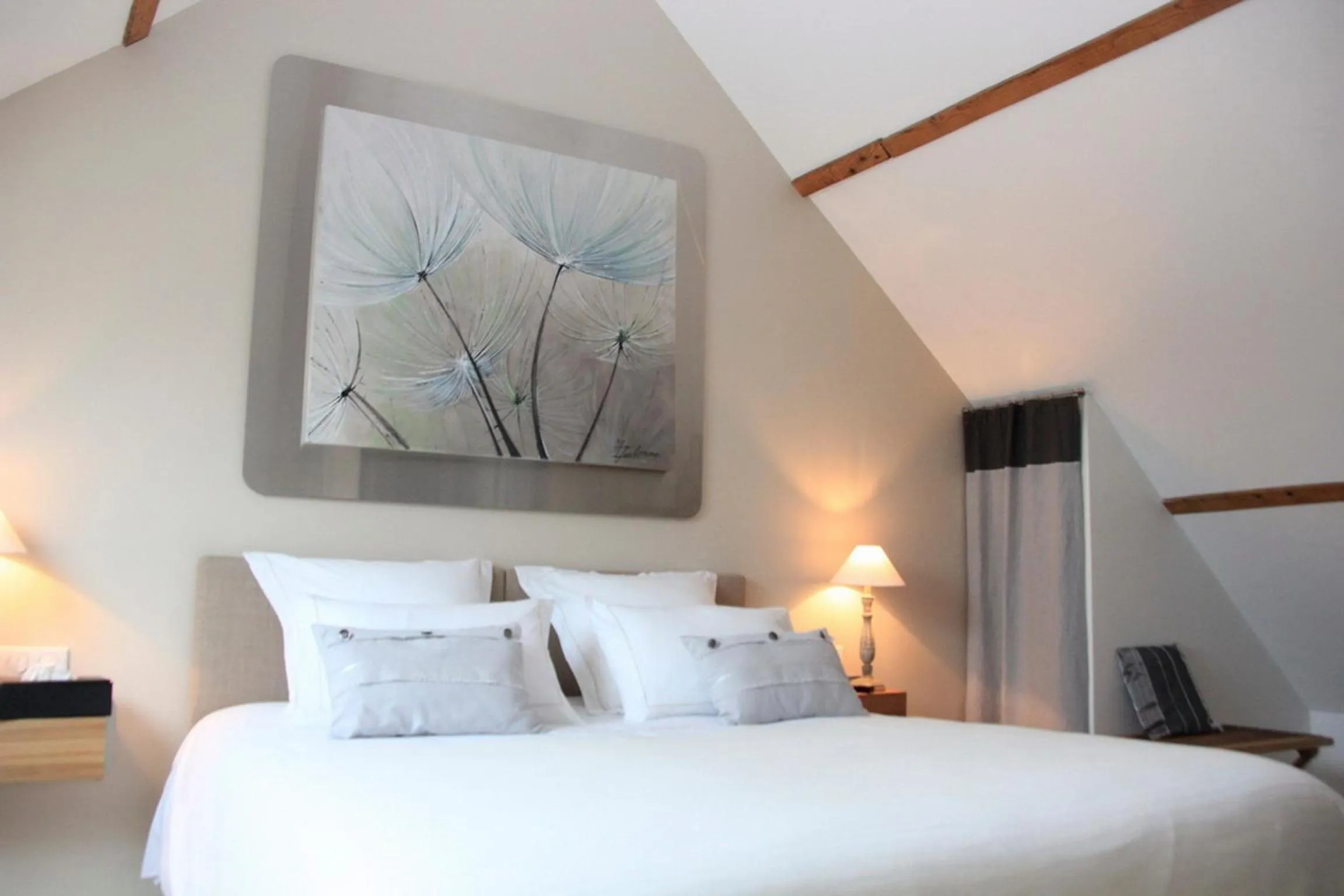 Small Twin Room in Au Coeur Des Hôtes