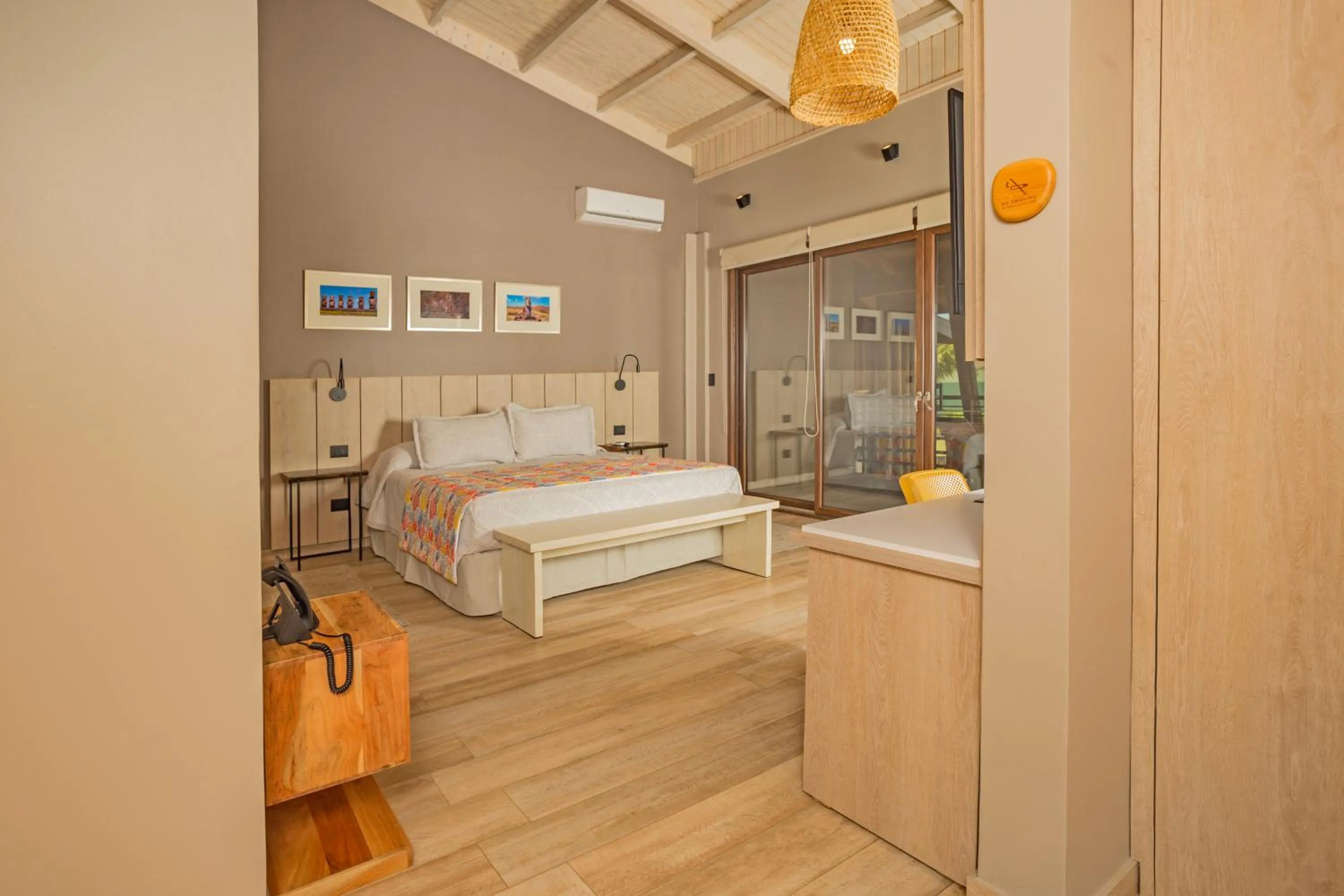 King Suite with Sea View in Hotel Ohana Rapa Nui