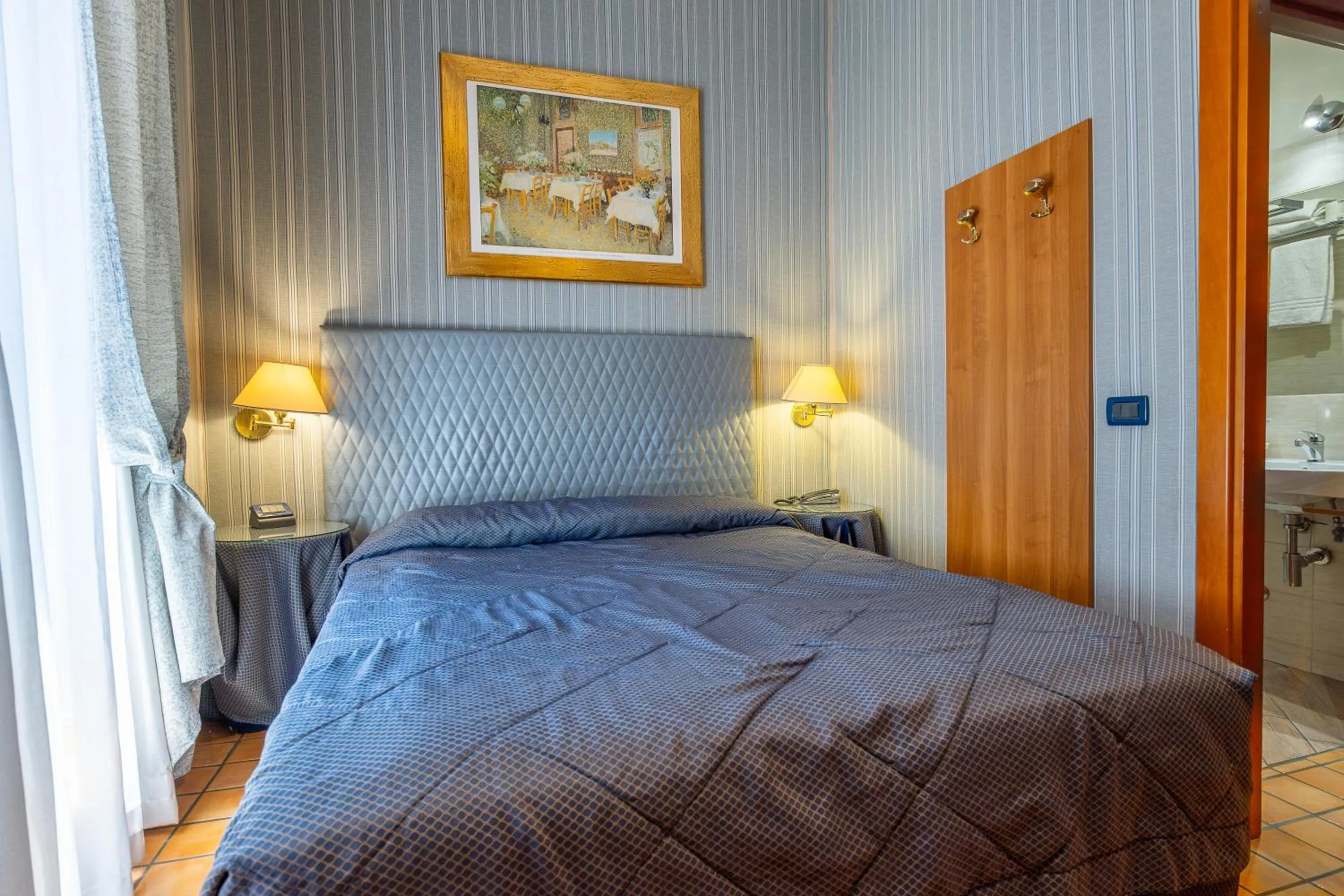 Double Room in Hotel Lirico