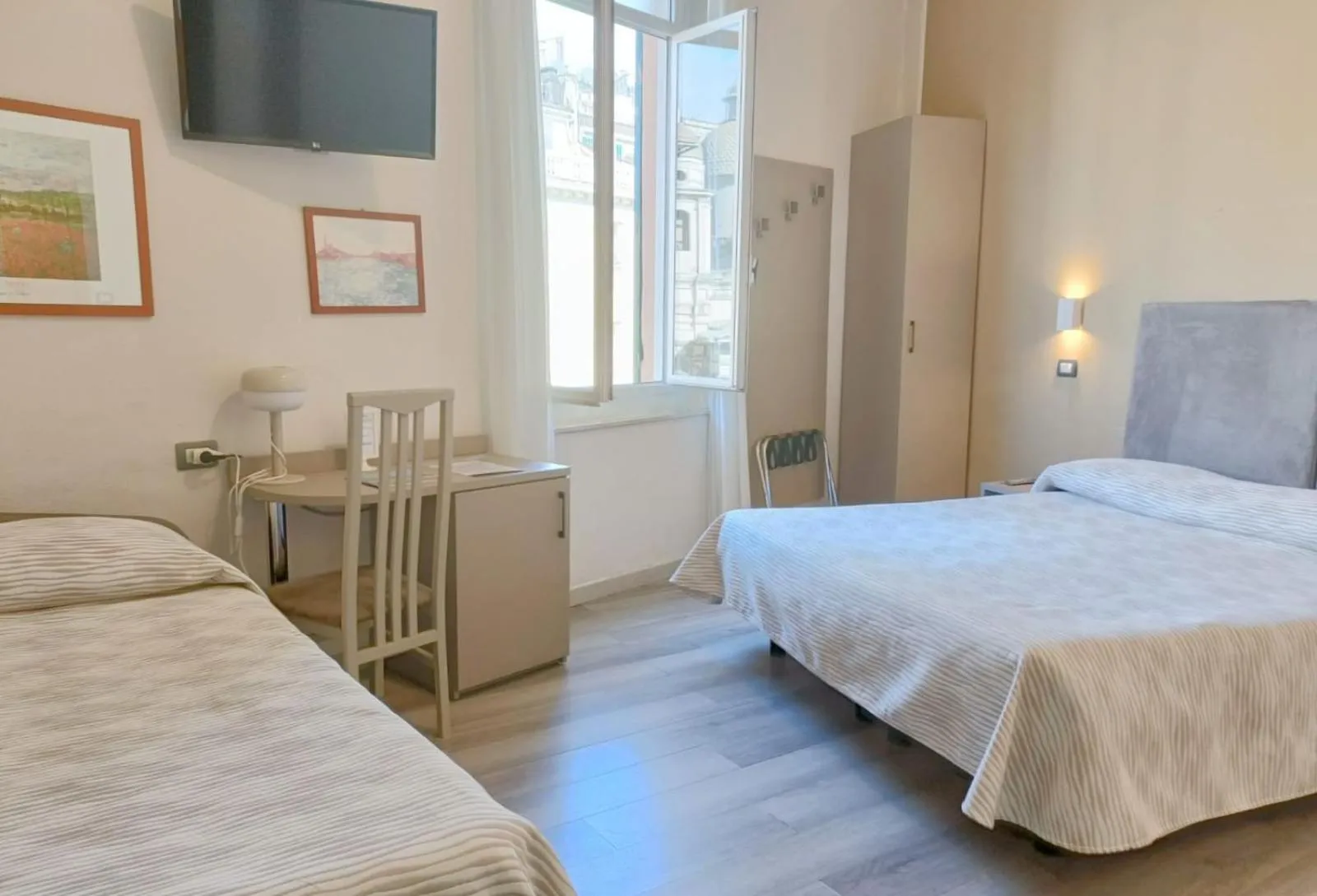 Triple Room in Hotel Helvetia