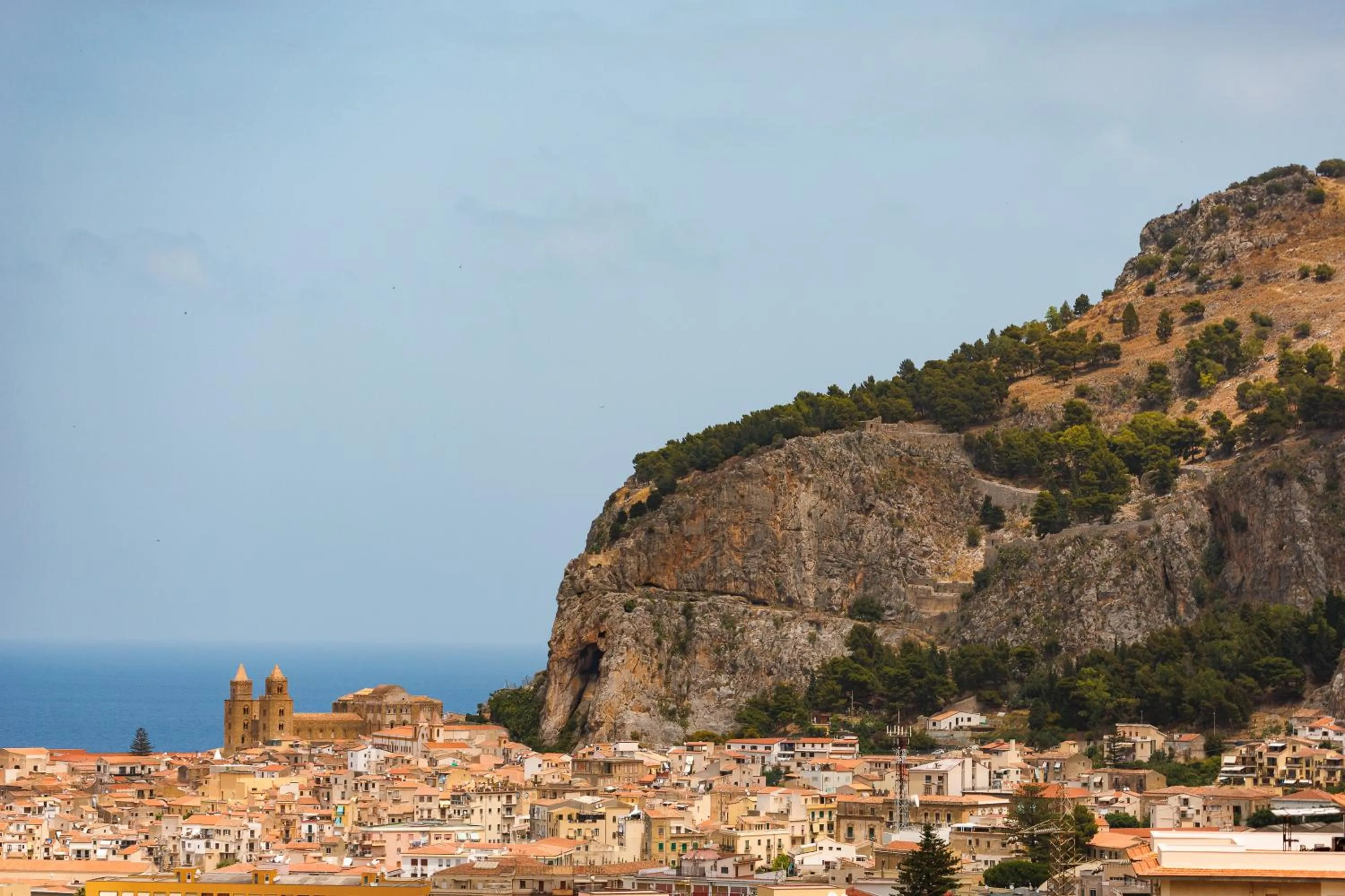 Deluxe Double Room with Partial Sea View in Alberi del Paradiso