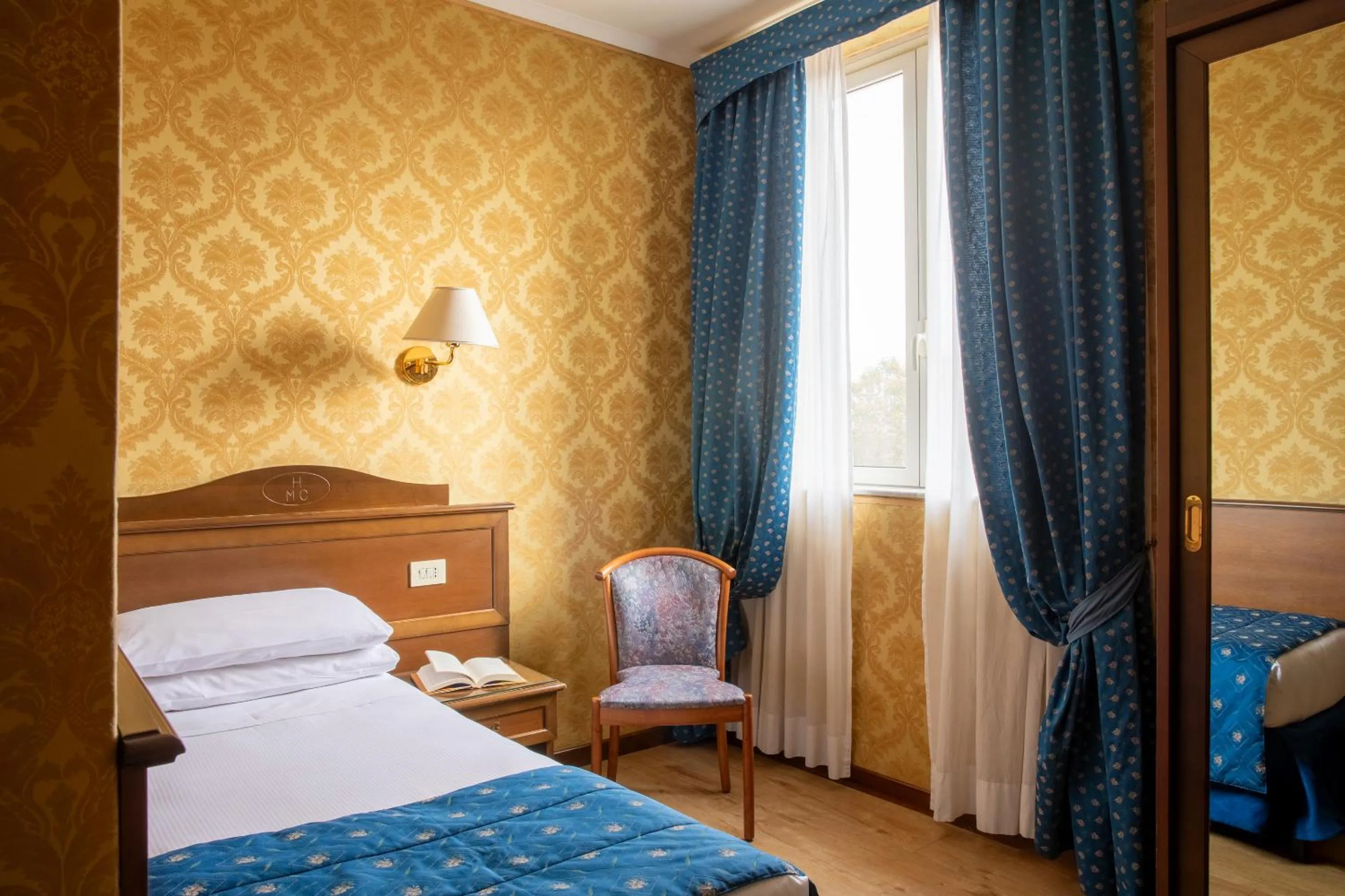 Single Room in Hotel Montecarlo