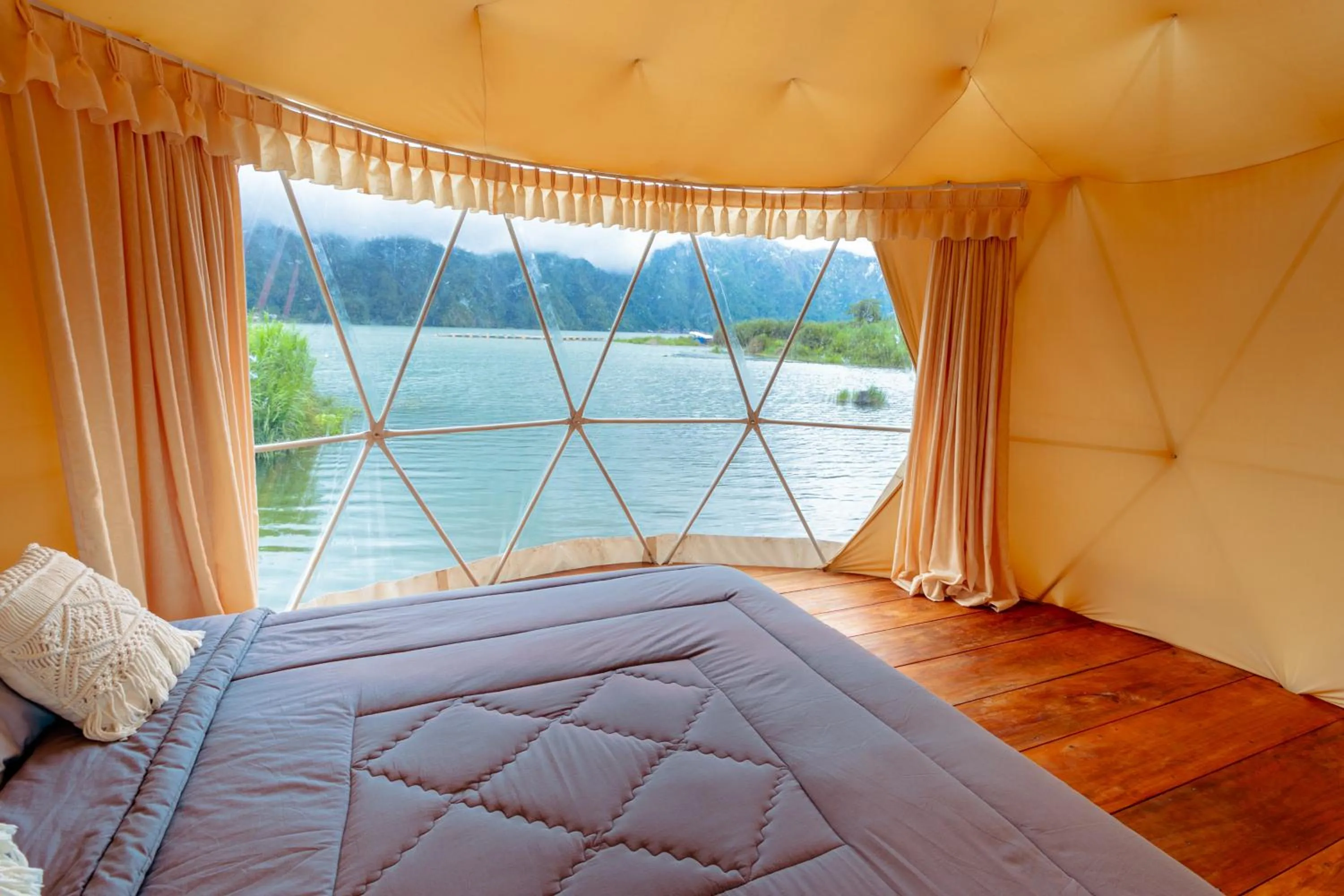 VIP Dom Glamping in Jempana View