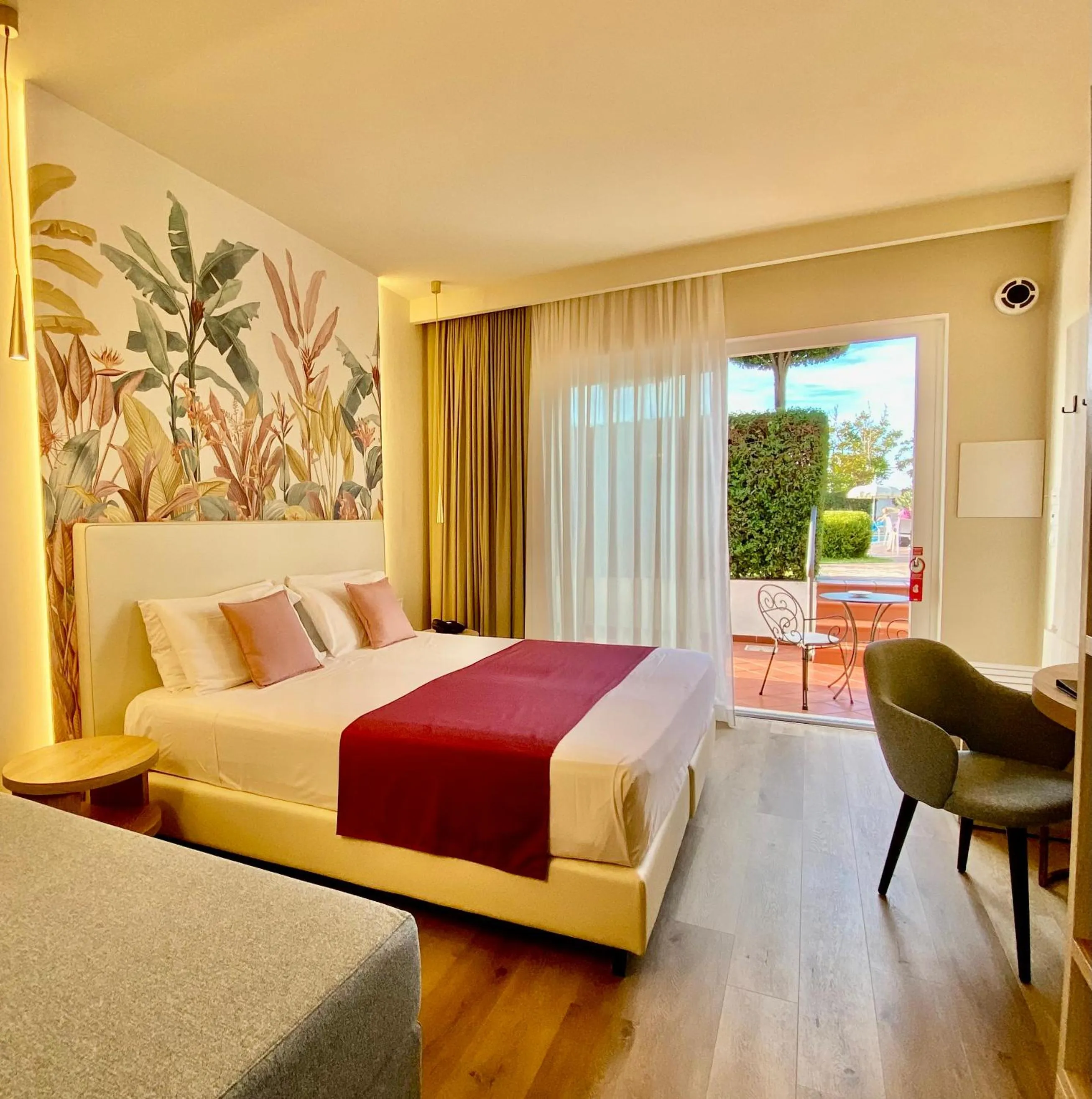 Deluxe Double Room in Hotel Tirreno
