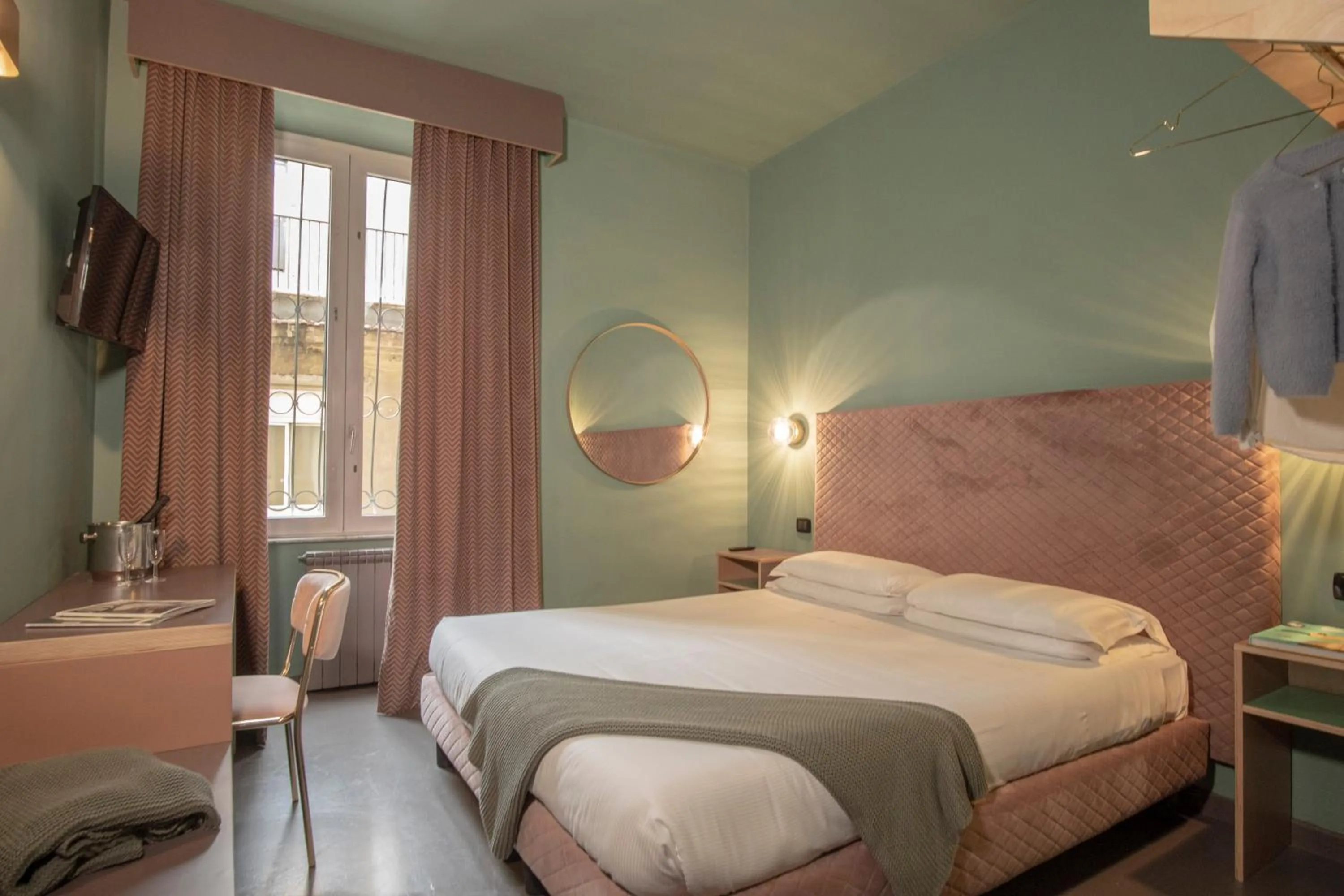 Two Connecting Double Rooms in Hotel Milani