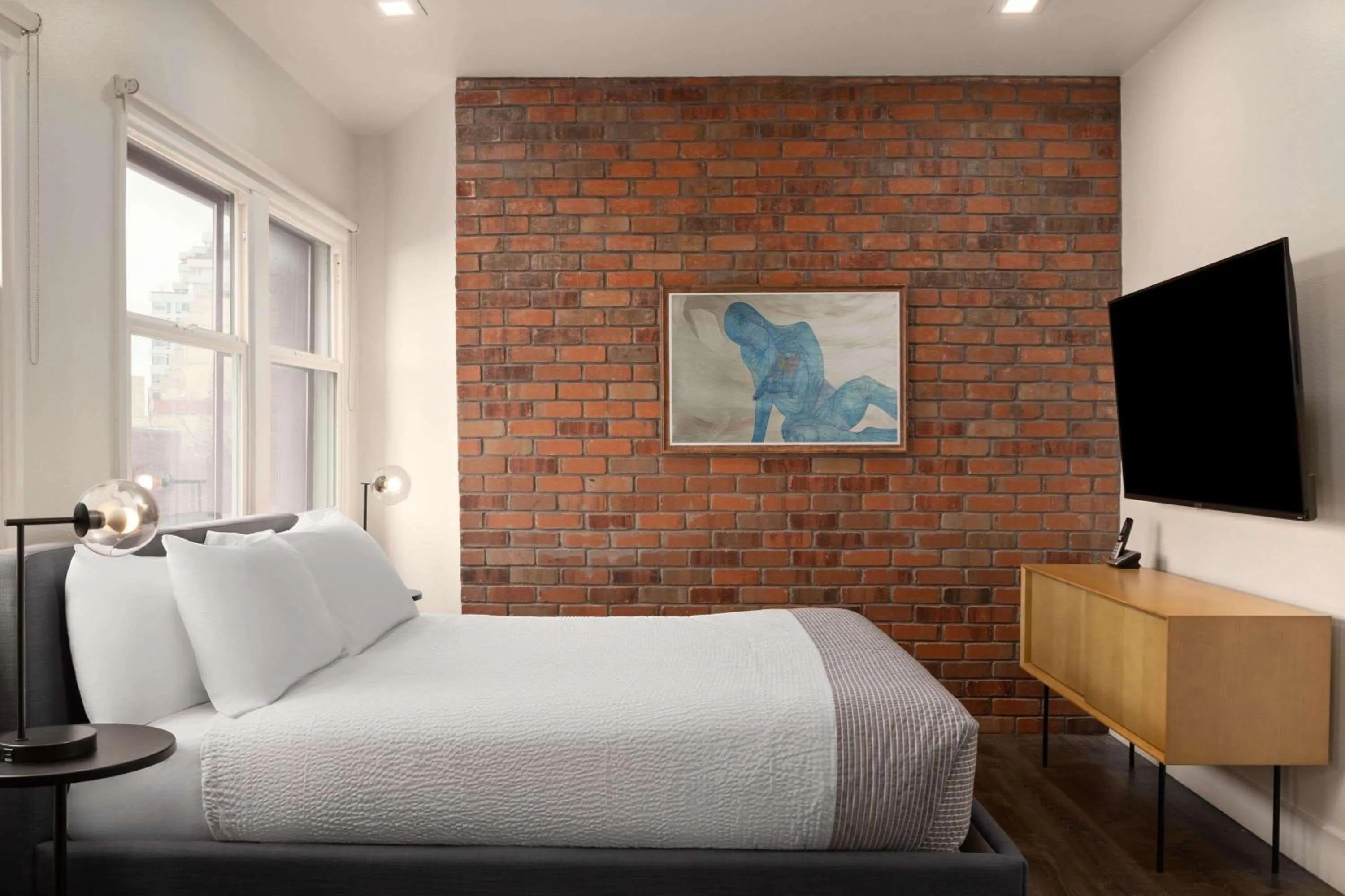 Studio Apartment with Bay View - Non-Smoking in Reside Seattle Downtown, a Wyndham Residence