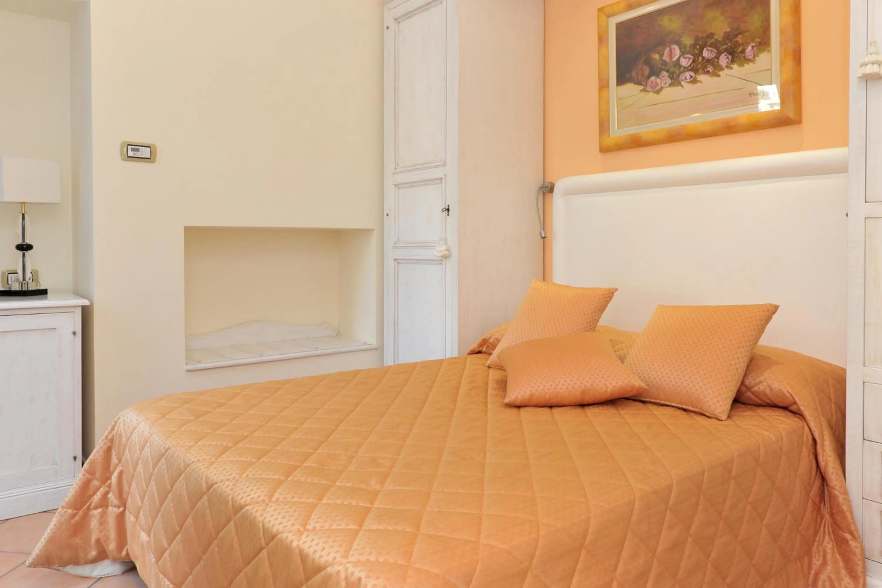 Economy Double Room in Hotel Santa Lucia