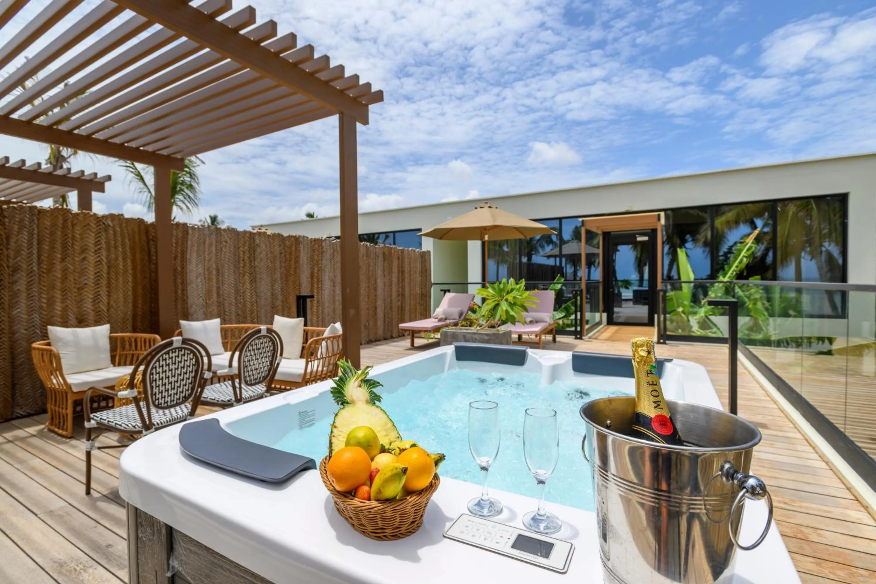 Suite with Hot Tub - single occupancy in TOA Hotel & Spa Zanzibar