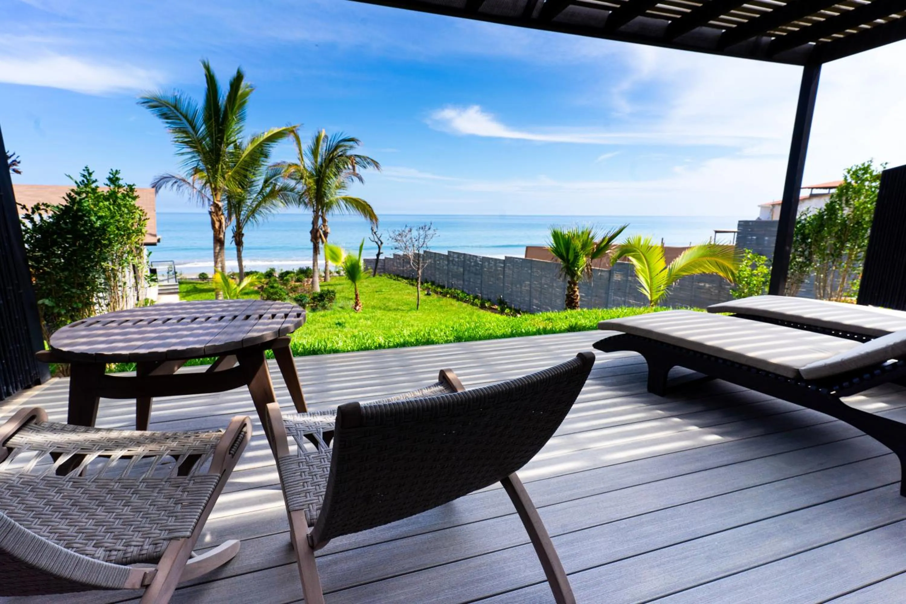 Deluxe Double Room with Side Sea View in Arennas Mancora