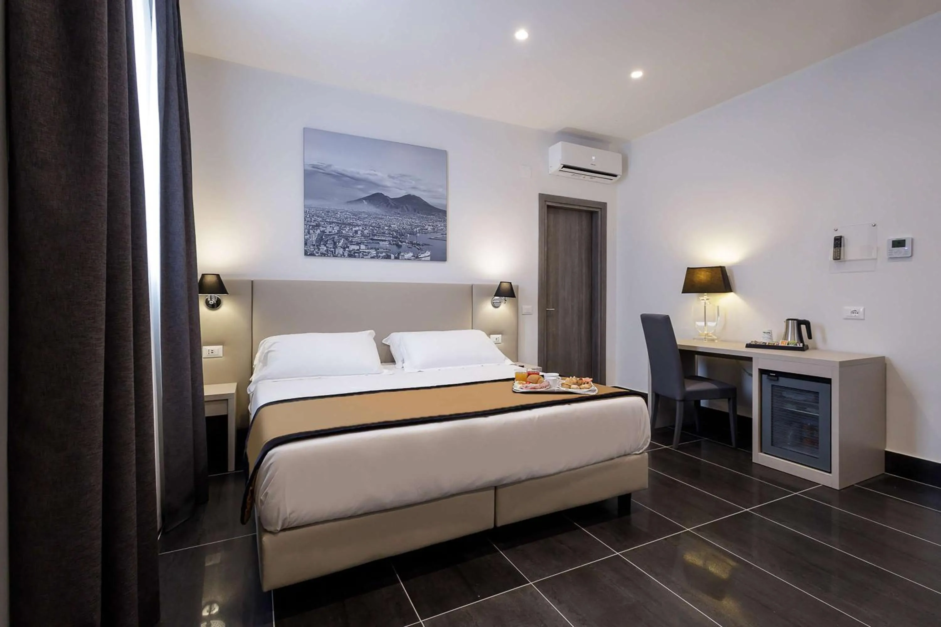 Superior Family Room with King Bed and Sofa Bed - Non-Smoking in Best Western Hotel dei Mille