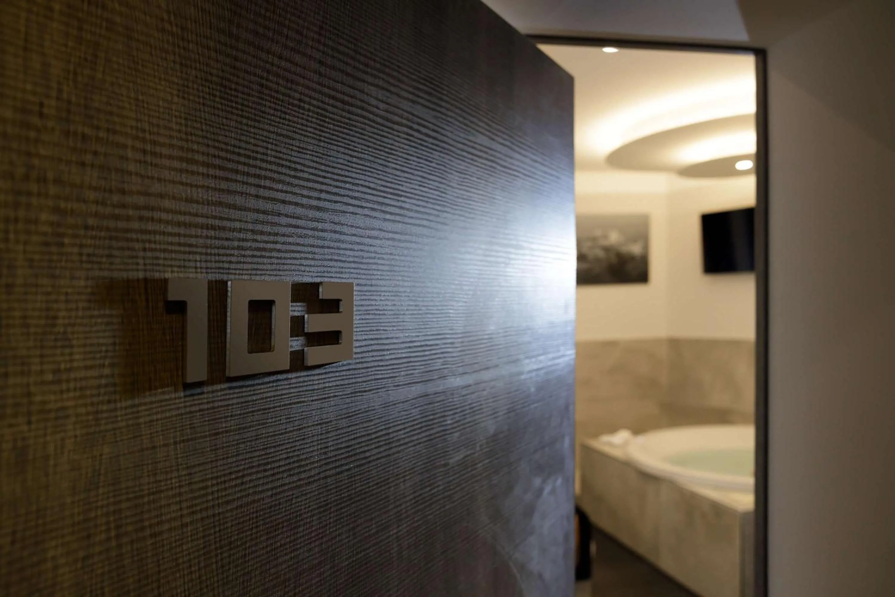 Deluxe King Room with Bath Tub and Balcony - Non-Smoking in Best Western Hotel dei Mille