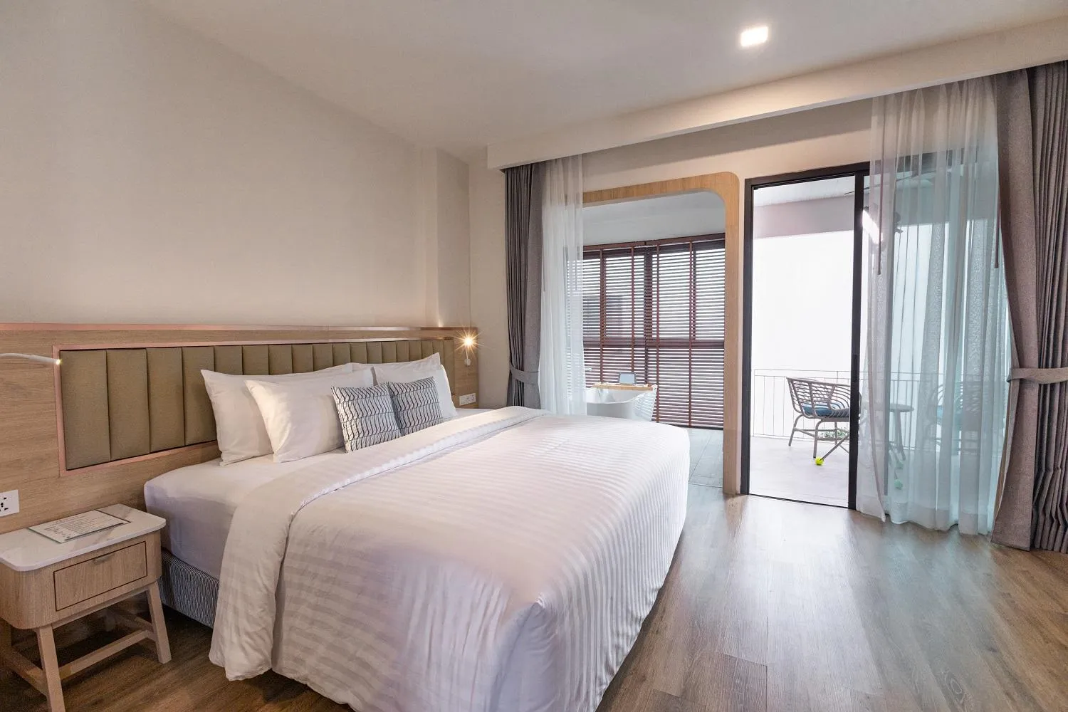 Premier with bathtub in Infinity Aonang Krabi - SHA Certified