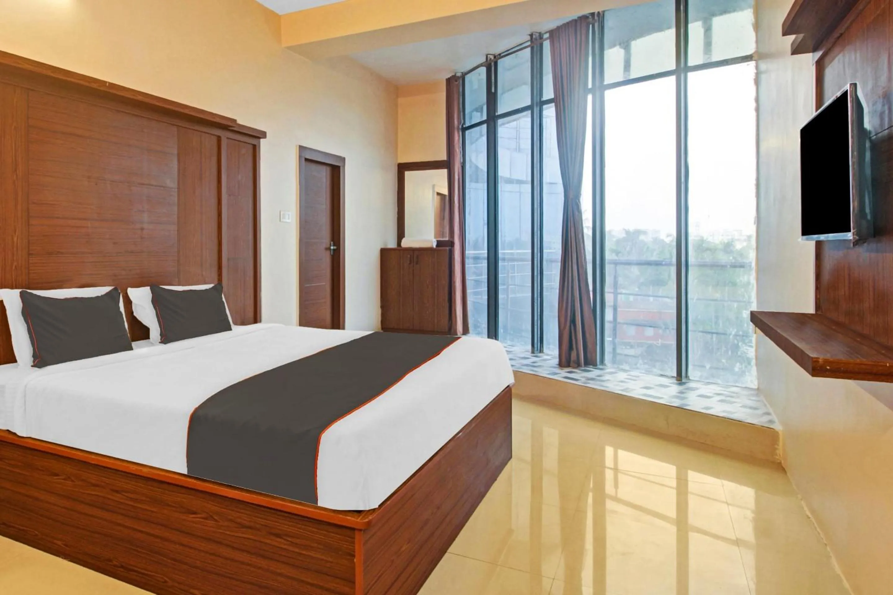 Standard Double Room - single occupancy in Super Collection O Hotel Aqua Villa Near Netaji Subhash Chandra Bose International Airport