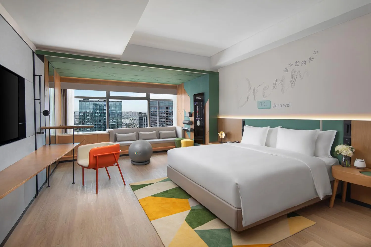 1 King Bed room Fitness Mirror  in EVEN Hotel Chengdu Jinniu by IHG