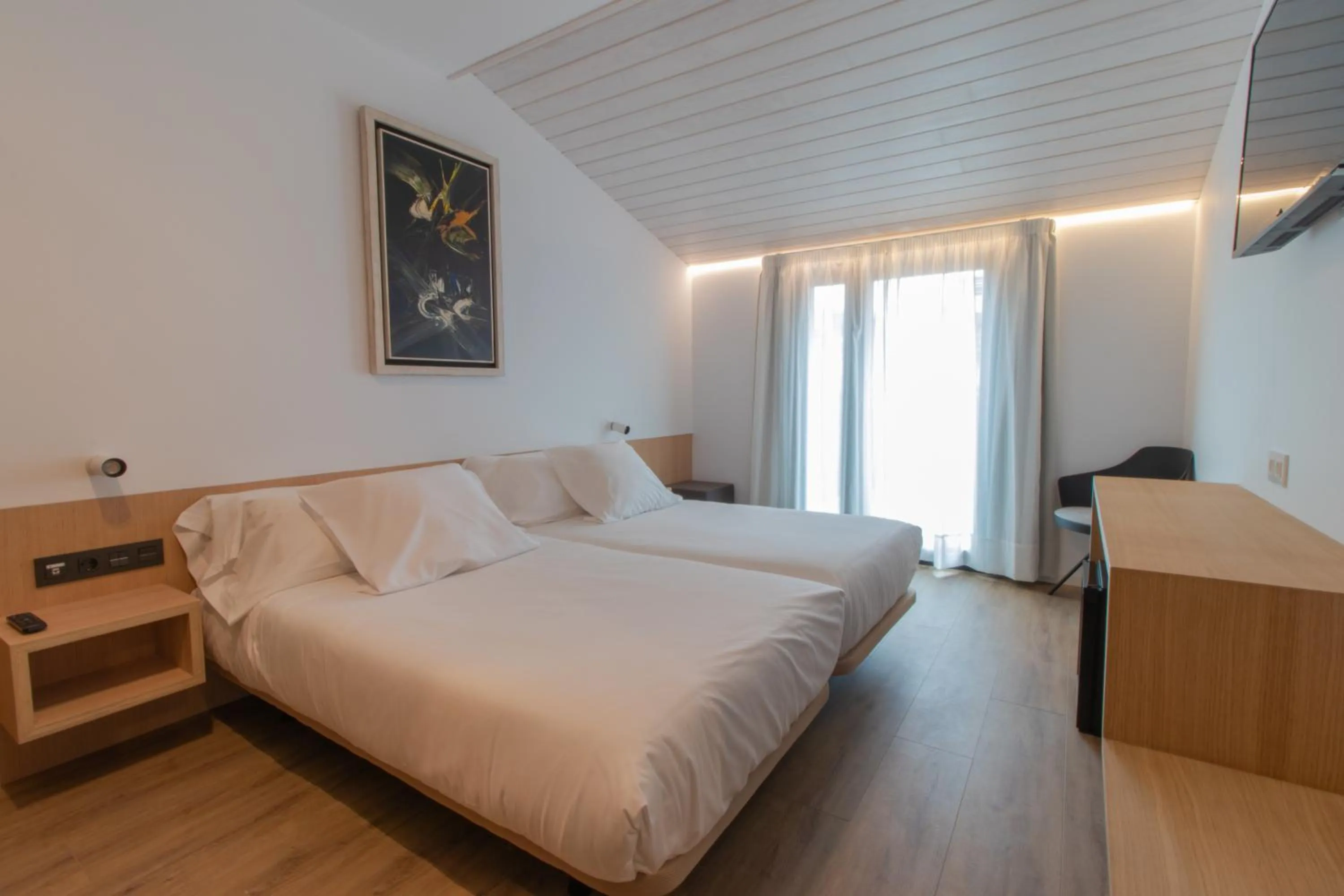 Double Room with Terrace in Hotel Cortabitarte