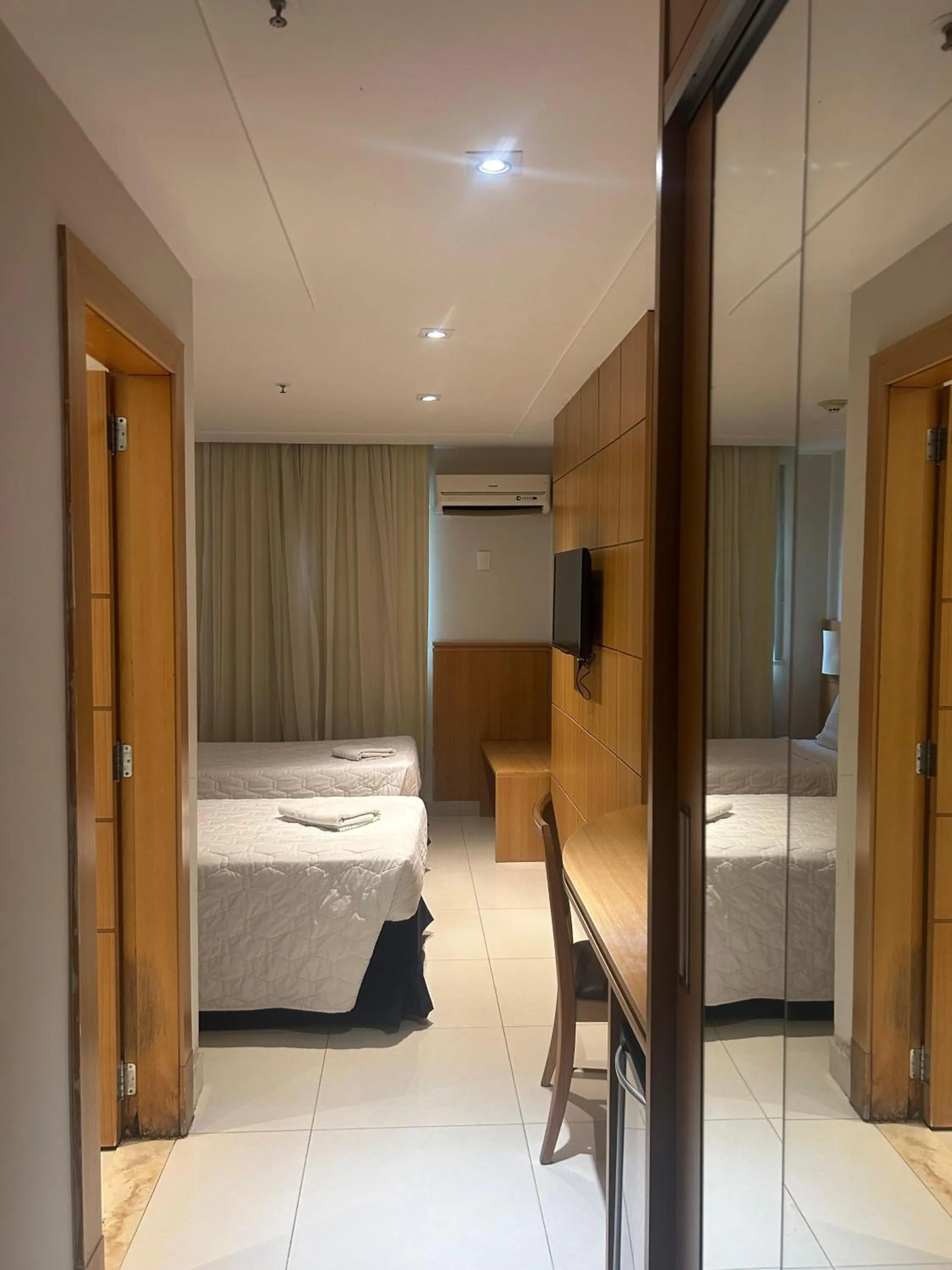 Standard Twin Room in Hotel Atlântico Rio