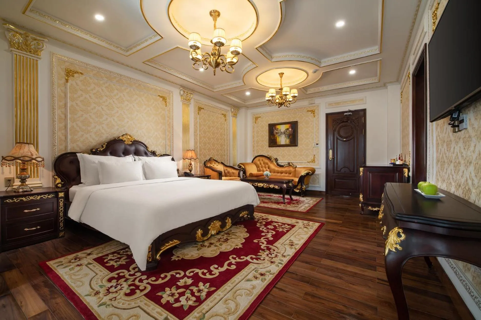 Deluxe Suite in Dream Boutique Hotel