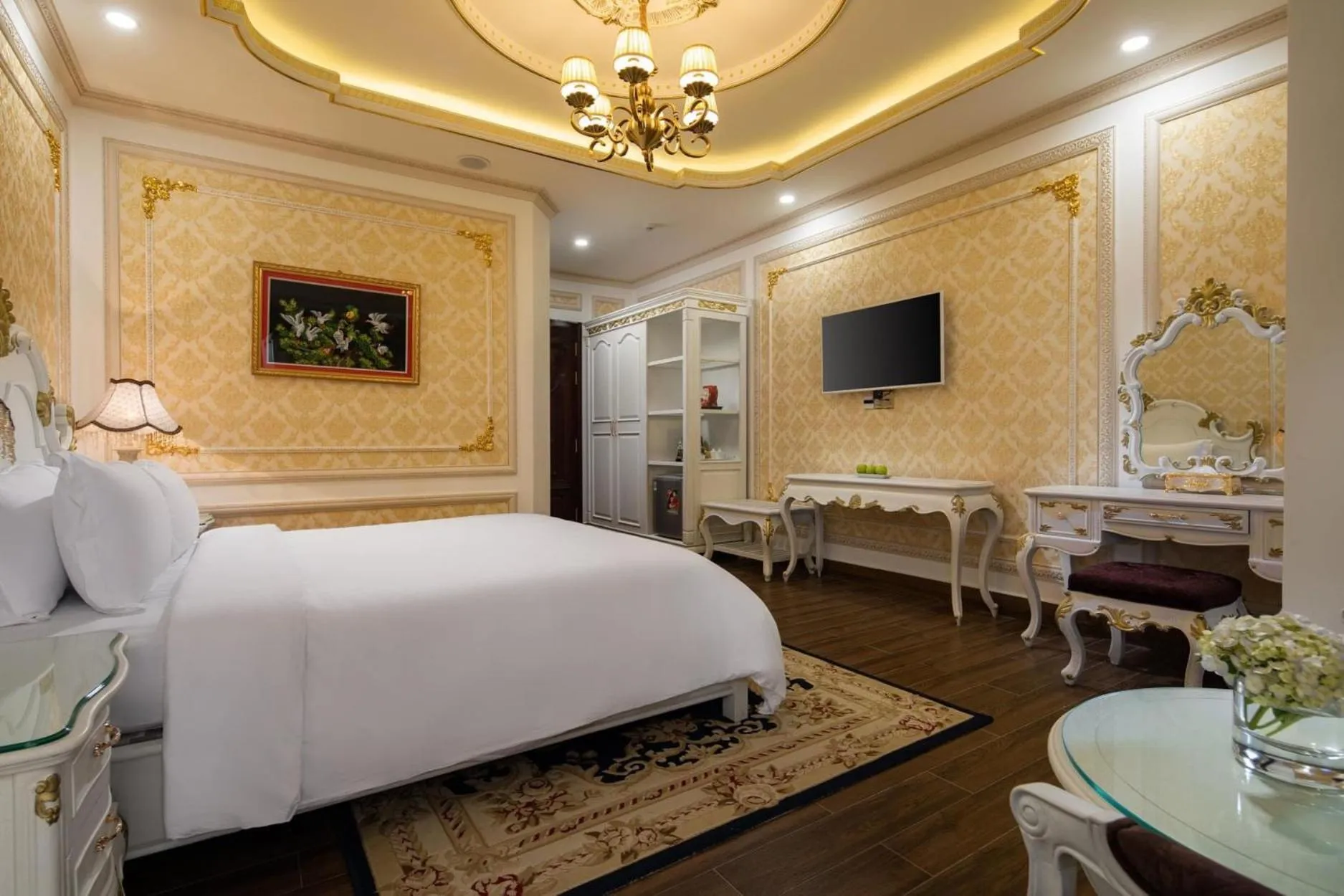 Deluxe Double Room with Balcony in Dream Boutique Hotel