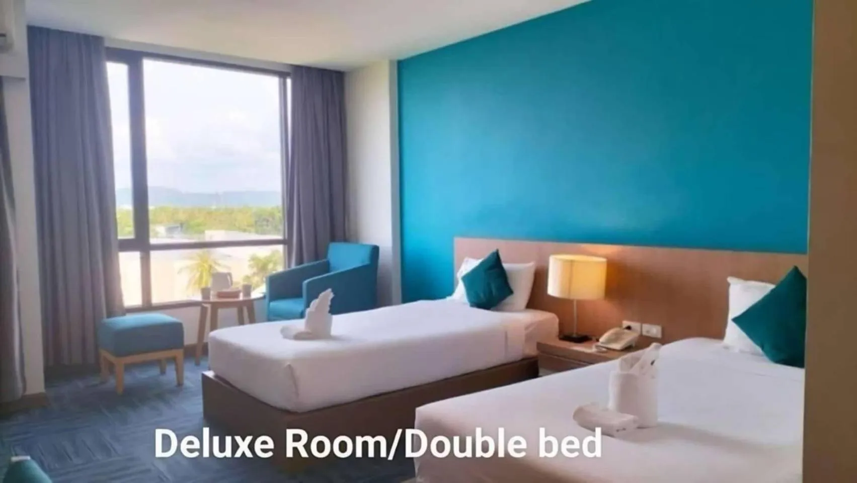 Deluxe Twin Room in S Tara Grand